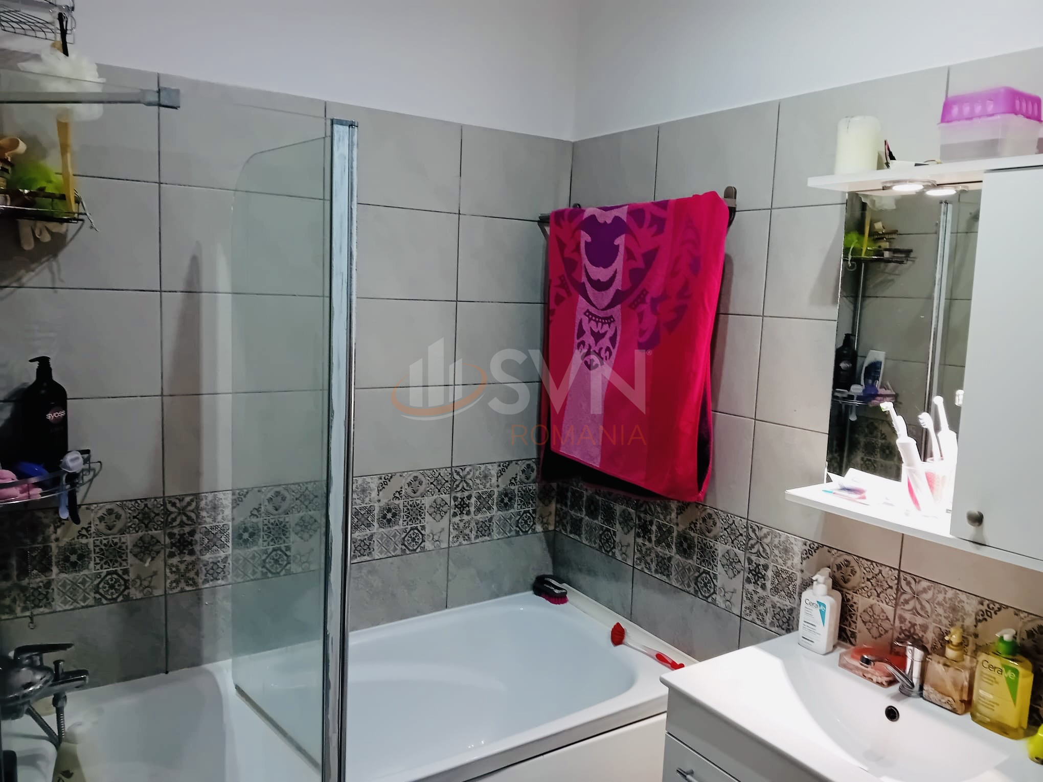 3 camere cu loc parcare exterior inclus Bucuresti/Titan