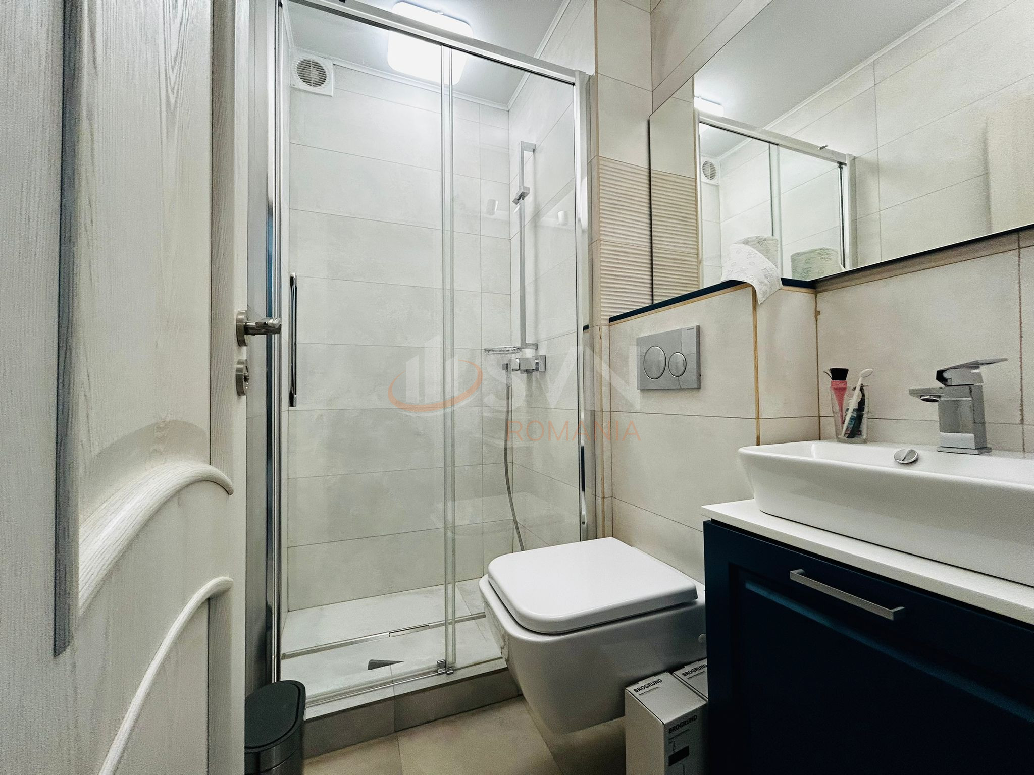 3 camere cu loc parcare exterior inclus Bucuresti/Piata Unirii (s3)