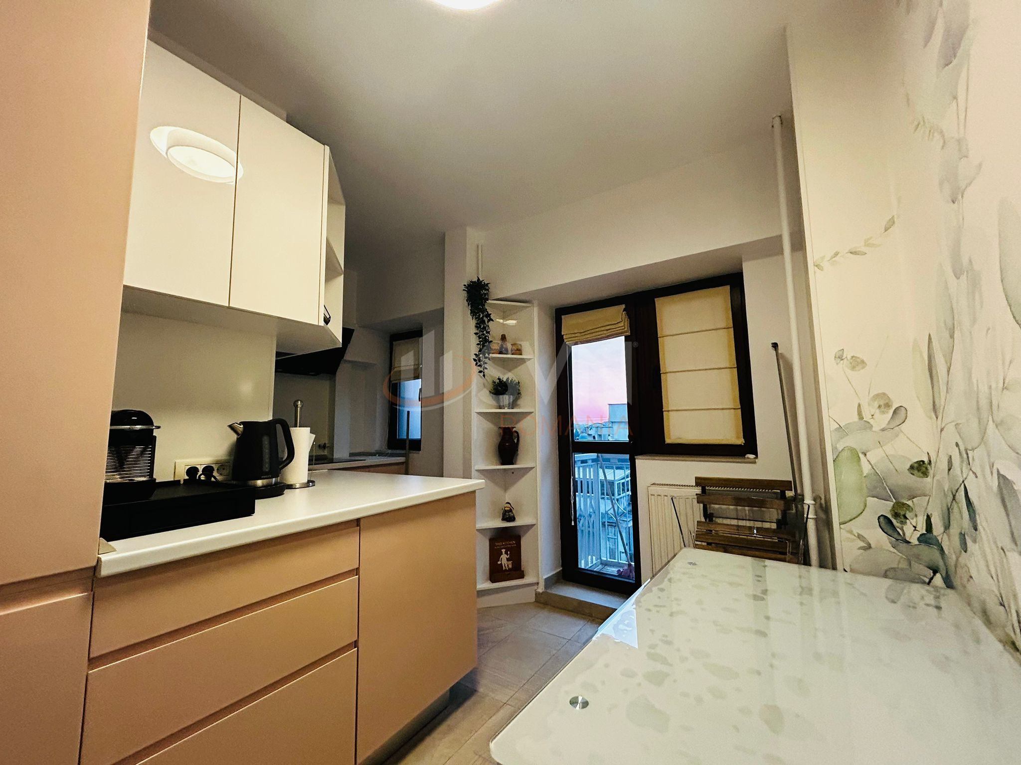 3 camere cu loc parcare exterior inclus Bucuresti/Piata Unirii (s3)