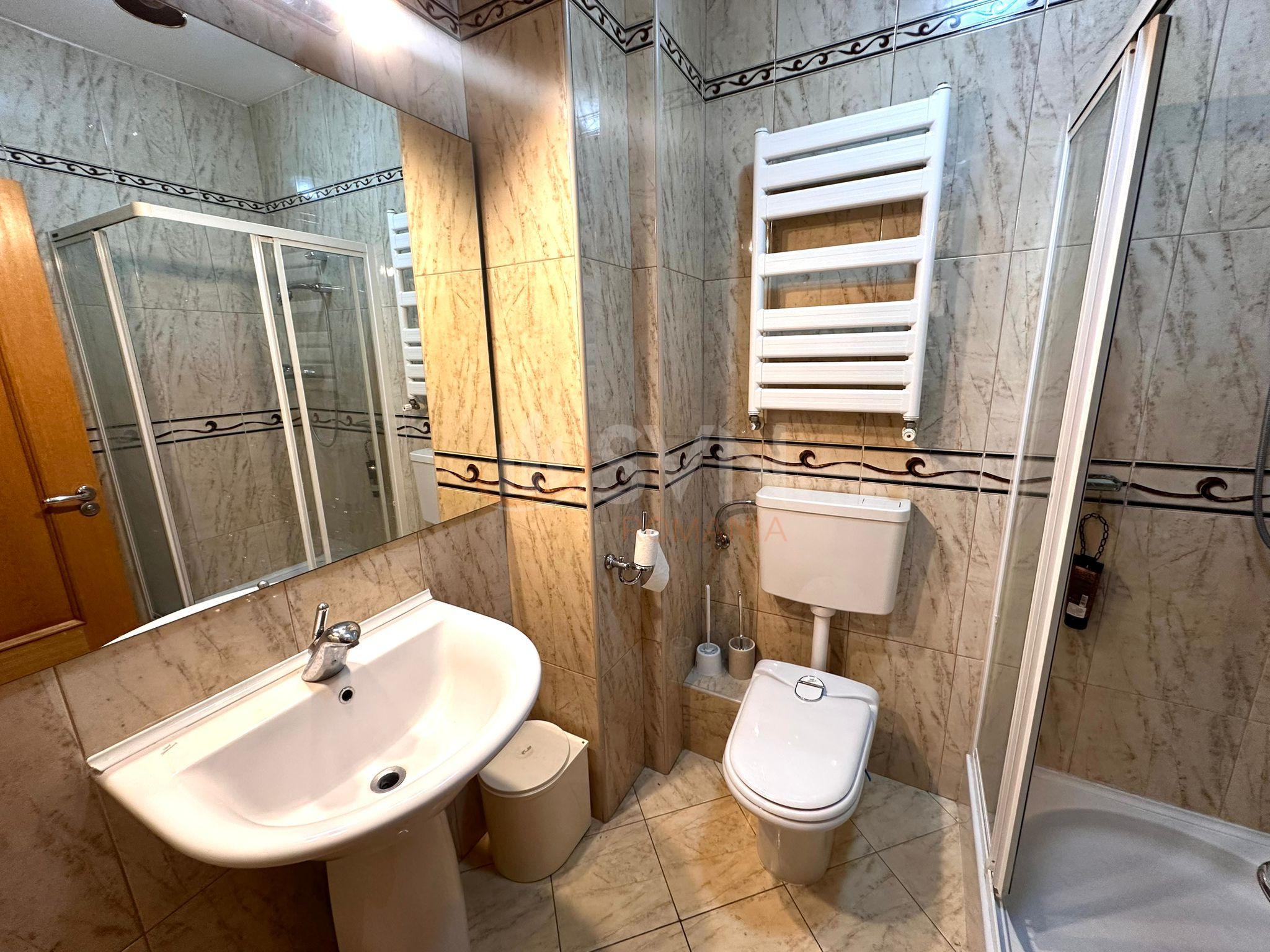 3 camere cu loc parcare exterior inclus Bucuresti/Herastrau