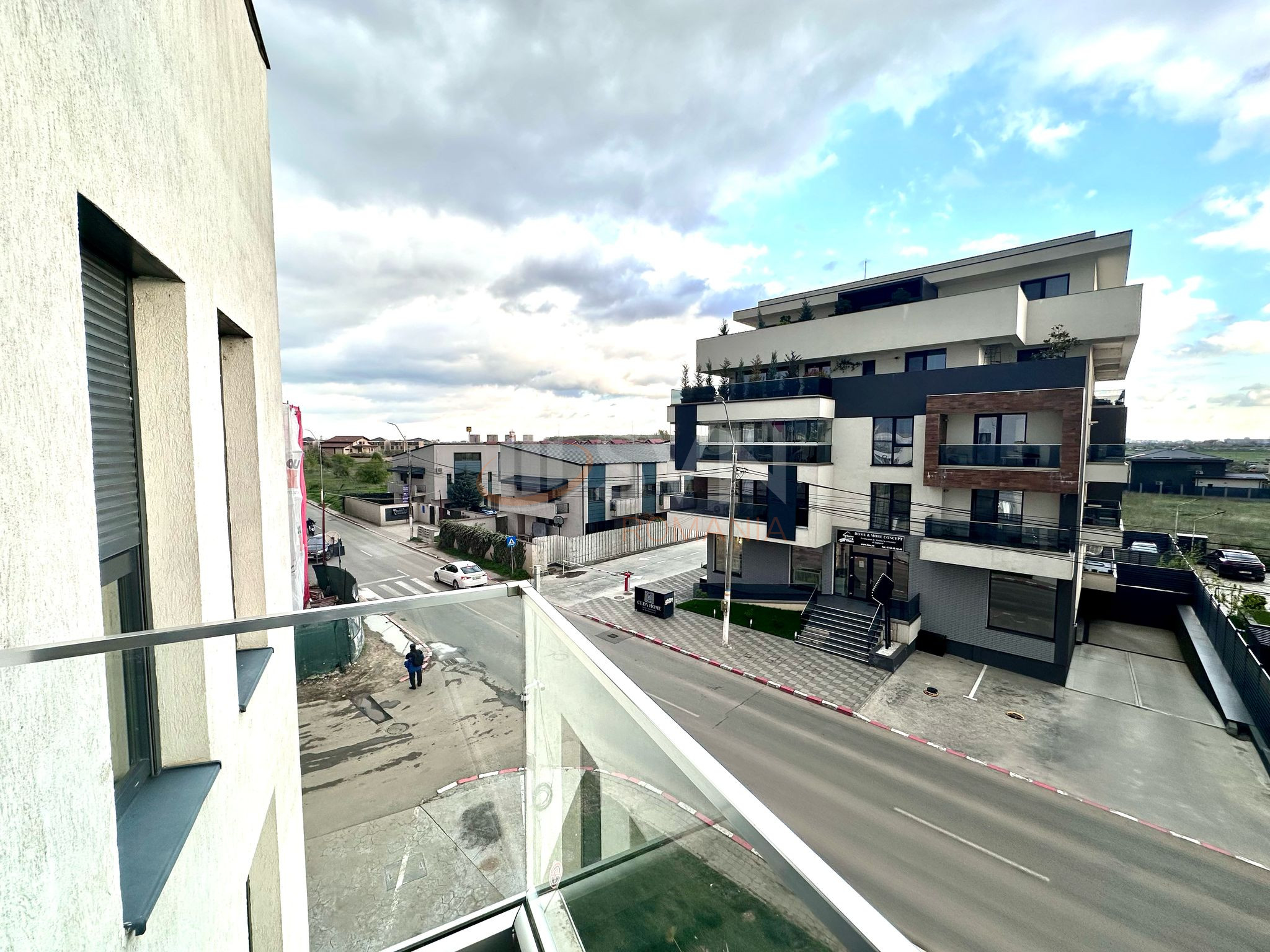 3 camere cu loc parcare exterior inclus Bucuresti/Pipera