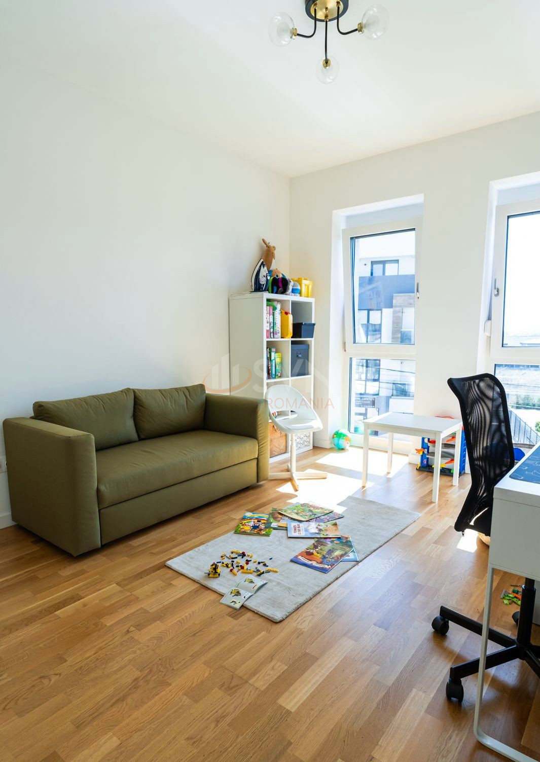 3 camere cu loc parcare exterior inclus Bucuresti/Pipera