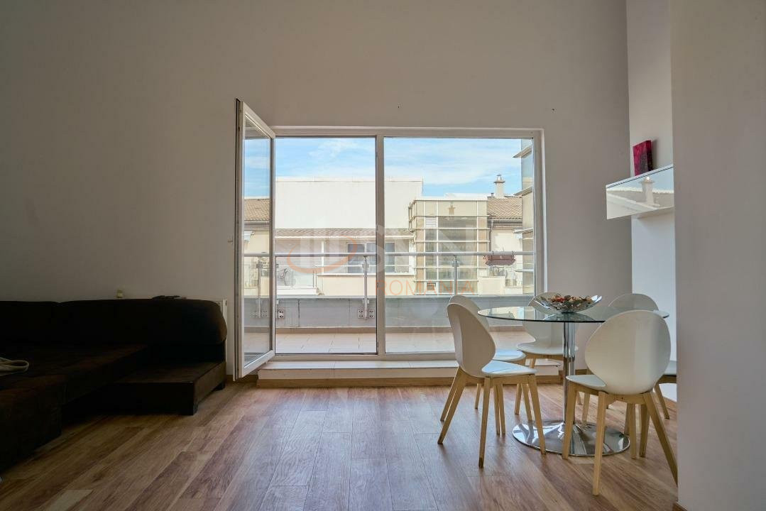 3 camere cu loc parcare exterior inclus Bucuresti/Baneasa