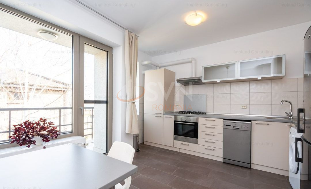 3 camere cu loc parcare exterior inclus Bucuresti/Baneasa