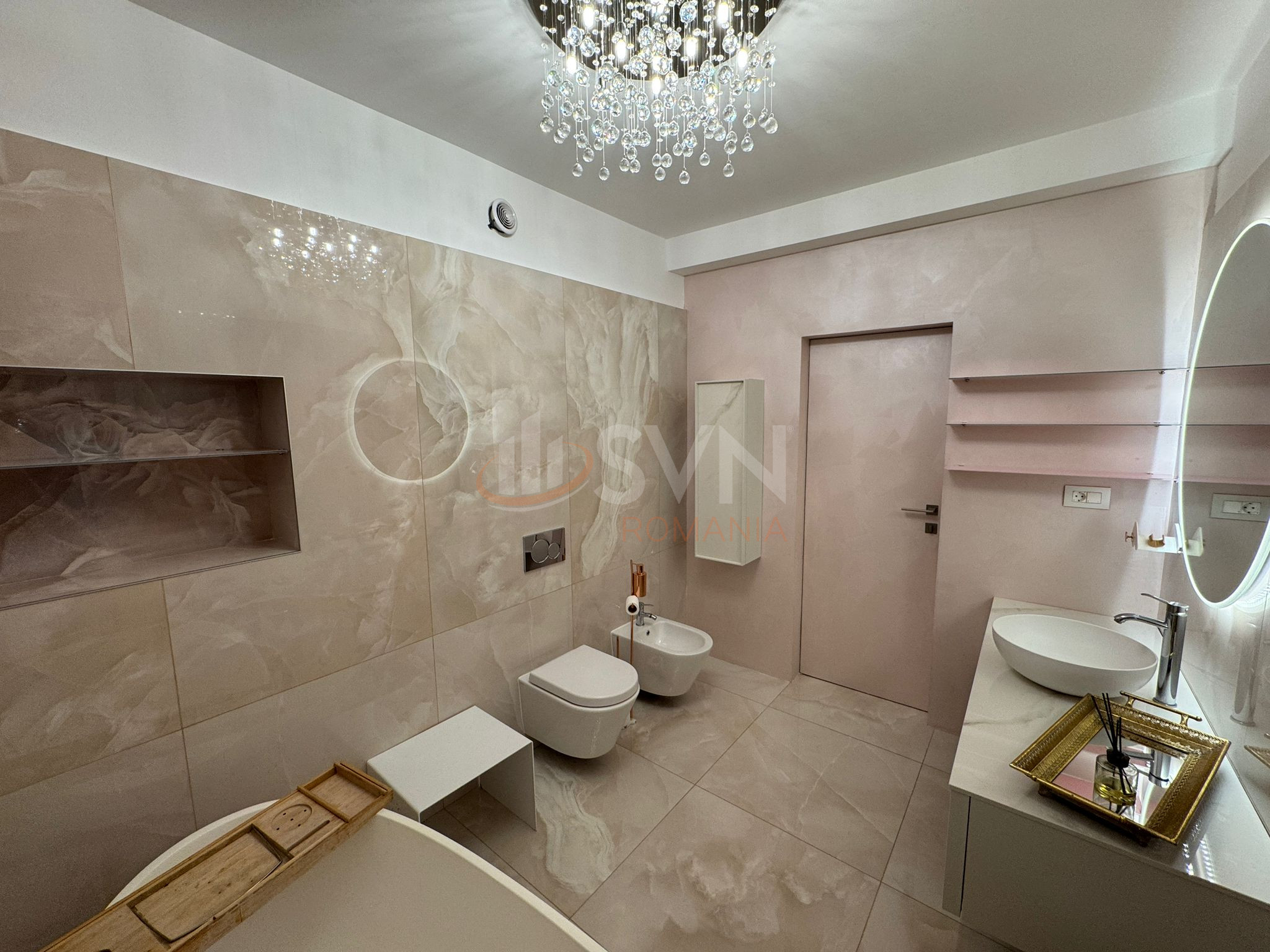 3 camere cu loc parcare exterior inclus Bucuresti/Pipera