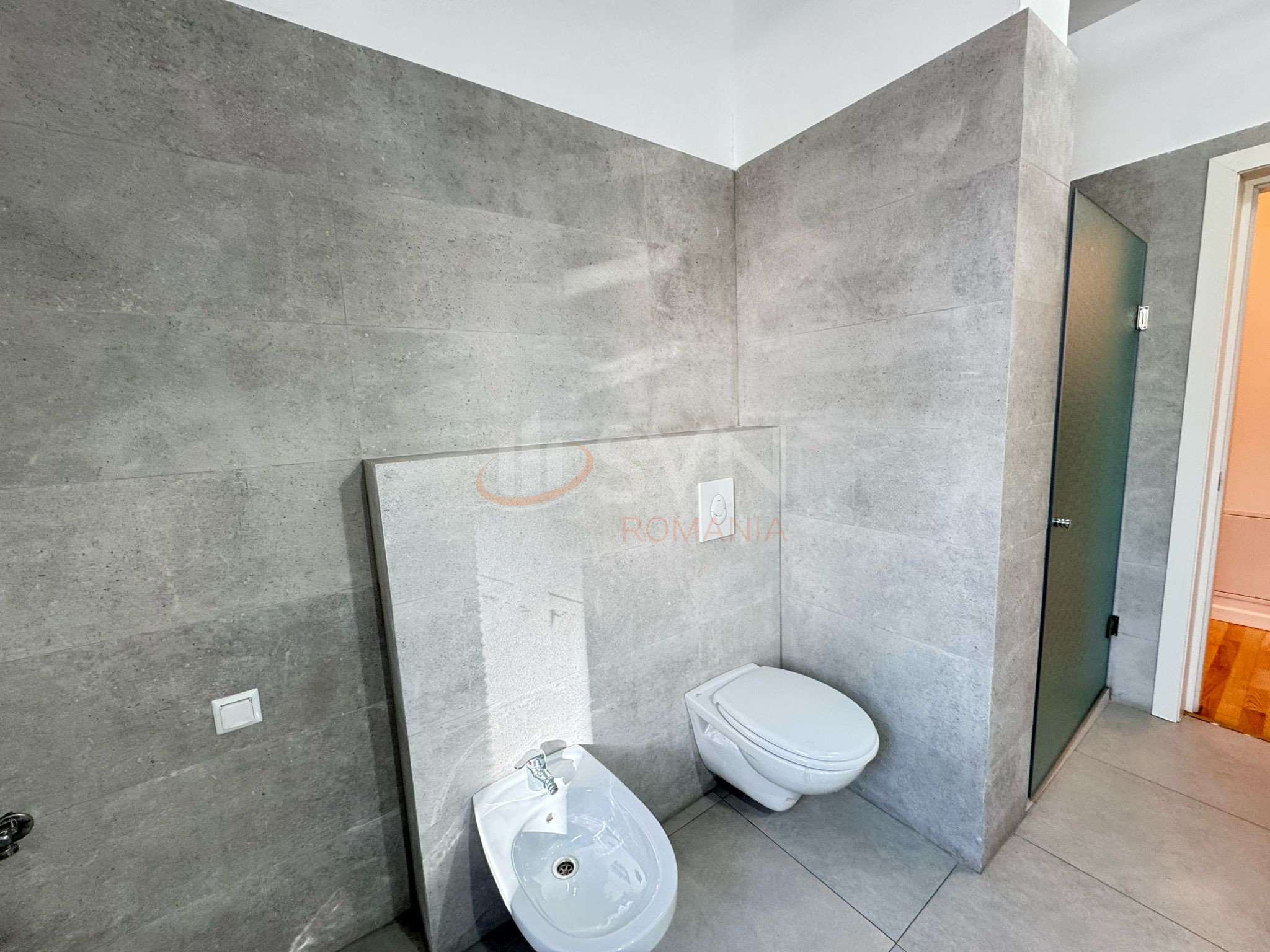 3 camere cu loc parcare exterior inclus Bucuresti/Iancu Nicolae