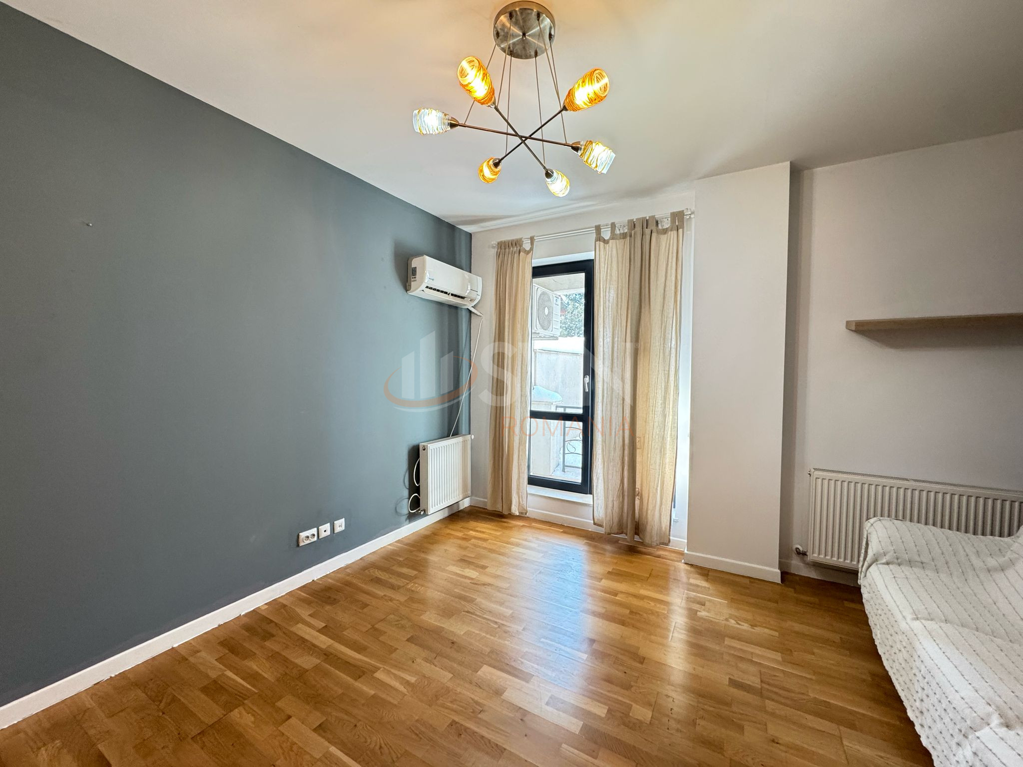 3 camere cu loc parcare exterior inclus Bucuresti/Iancu Nicolae