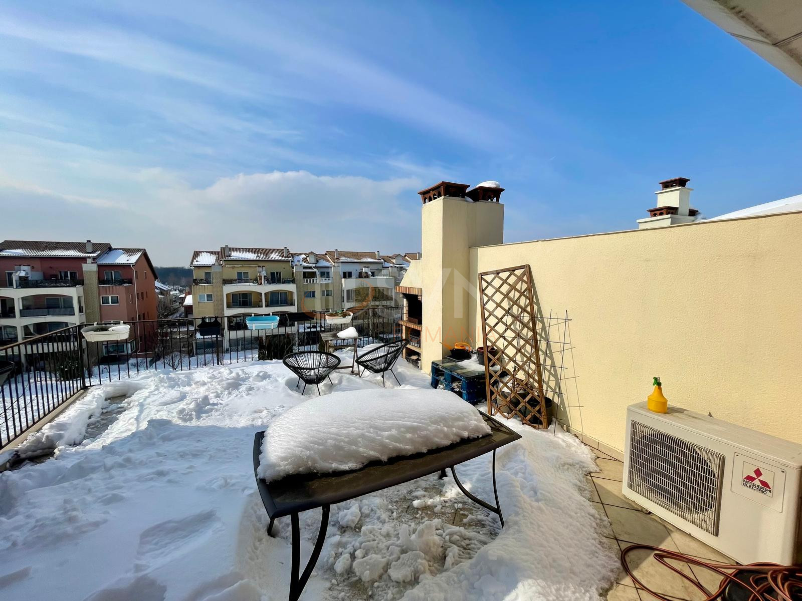 3 camere cu loc parcare exterior inclus Bucuresti/Pipera