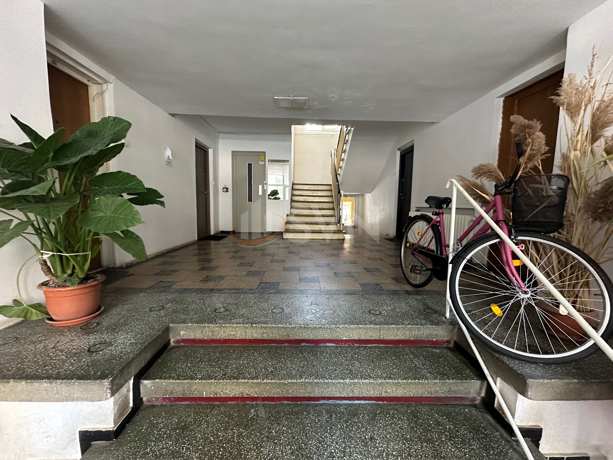 3 camere cu loc parcare exterior inclus Bucuresti/Teiul Doamnei