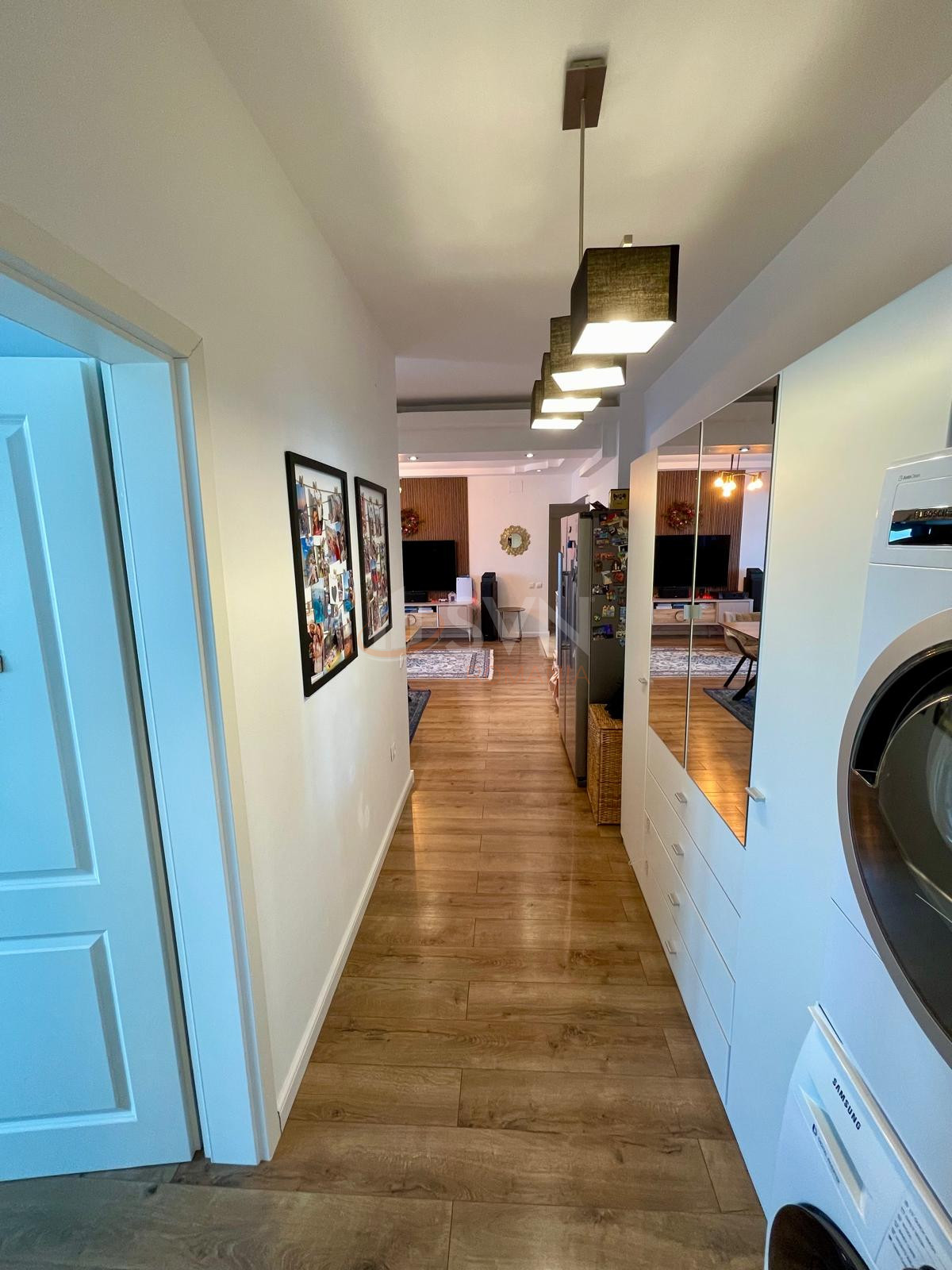 3 camere cu loc parcare exterior inclus Bucuresti/Pipera