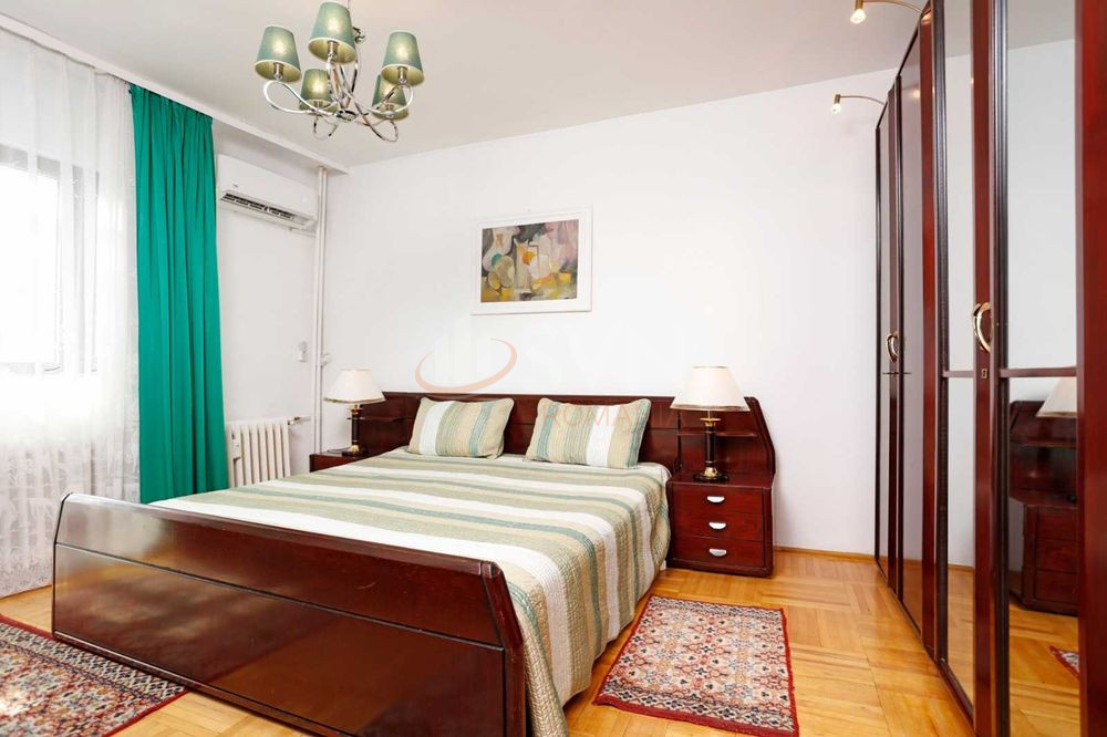 3 camere cu loc parcare exterior inclus Bucuresti/Victoriei