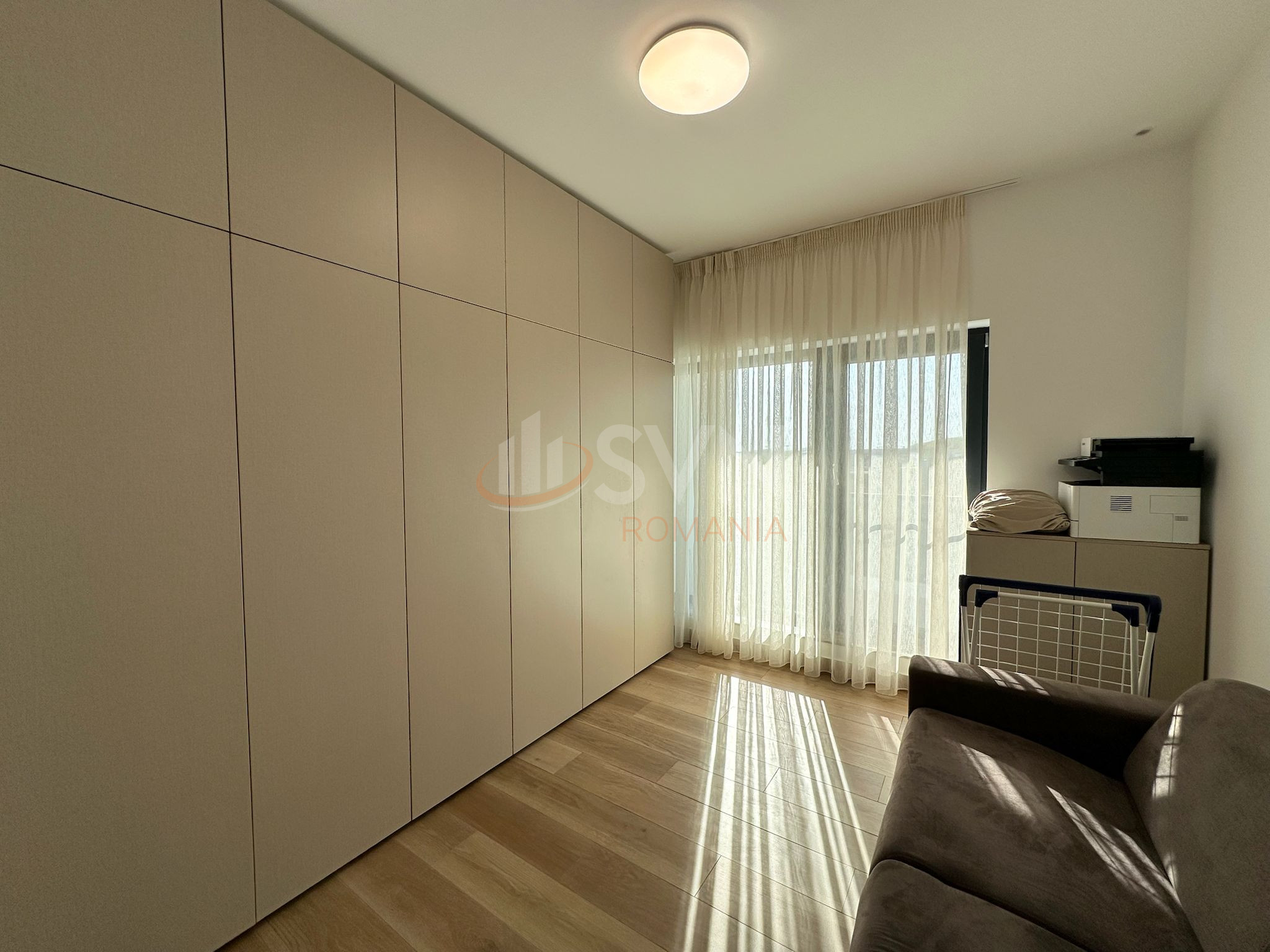 3 camere cu loc parcare exterior inclus Bucuresti/Pipera