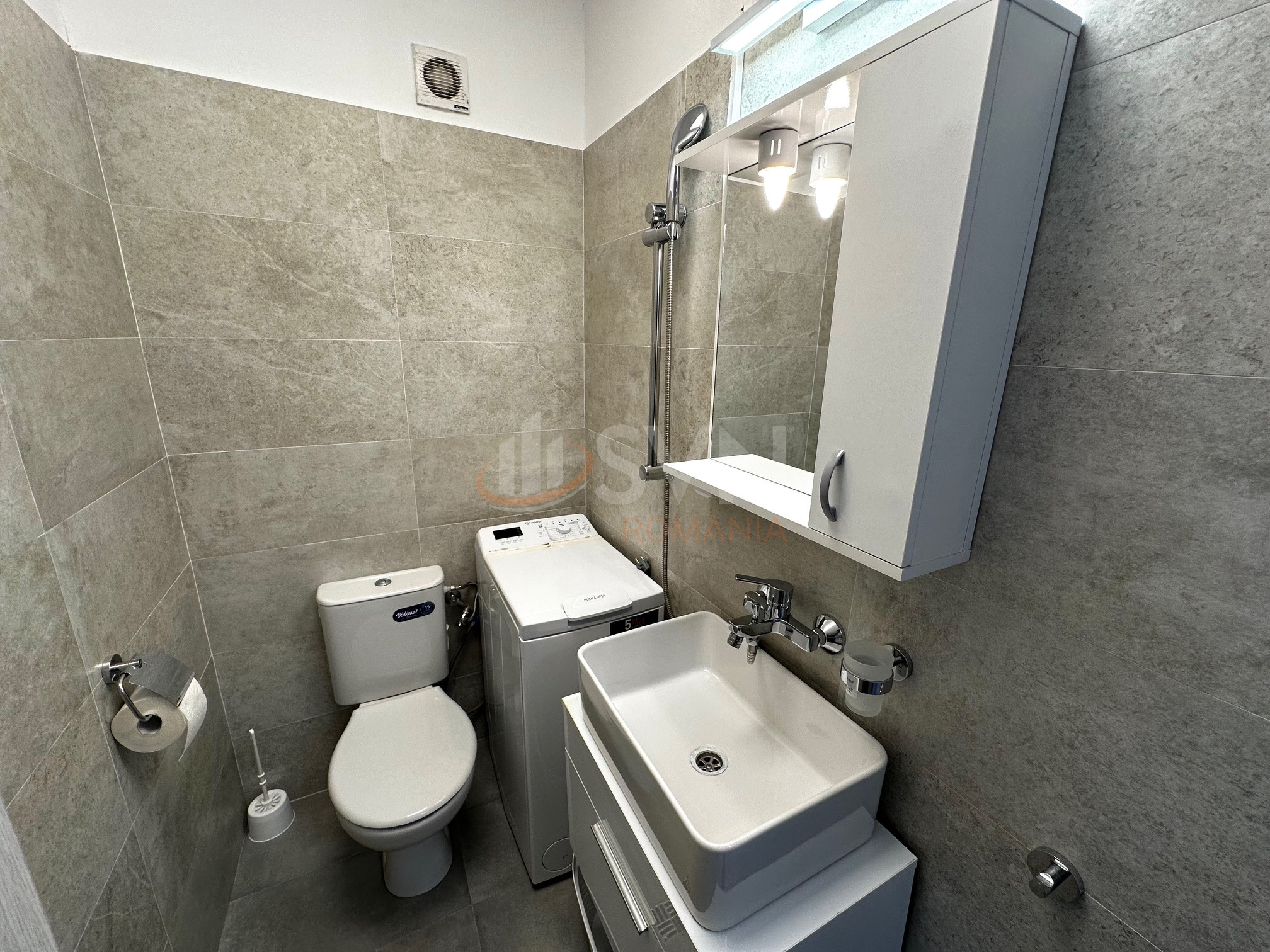 3 camere cu loc parcare exterior inclus Bucuresti/Pipera