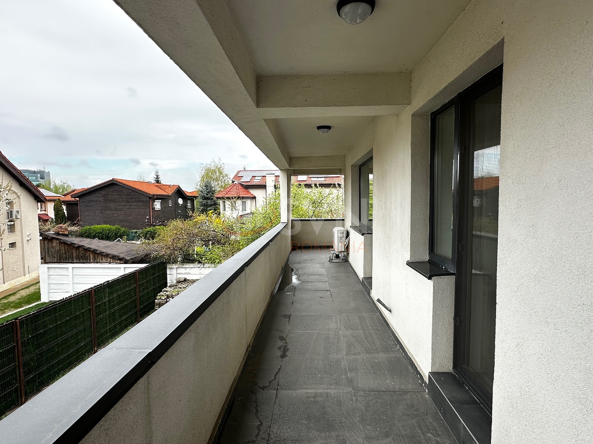 3 camere cu loc parcare exterior inclus Bucuresti/Pipera