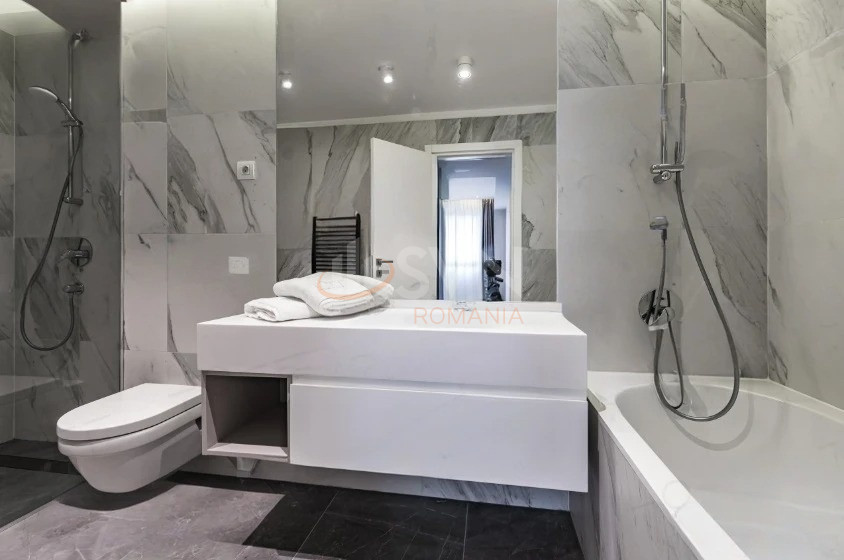 3 camere cu loc parcare subteran inclus Bucuresti/Herastrau