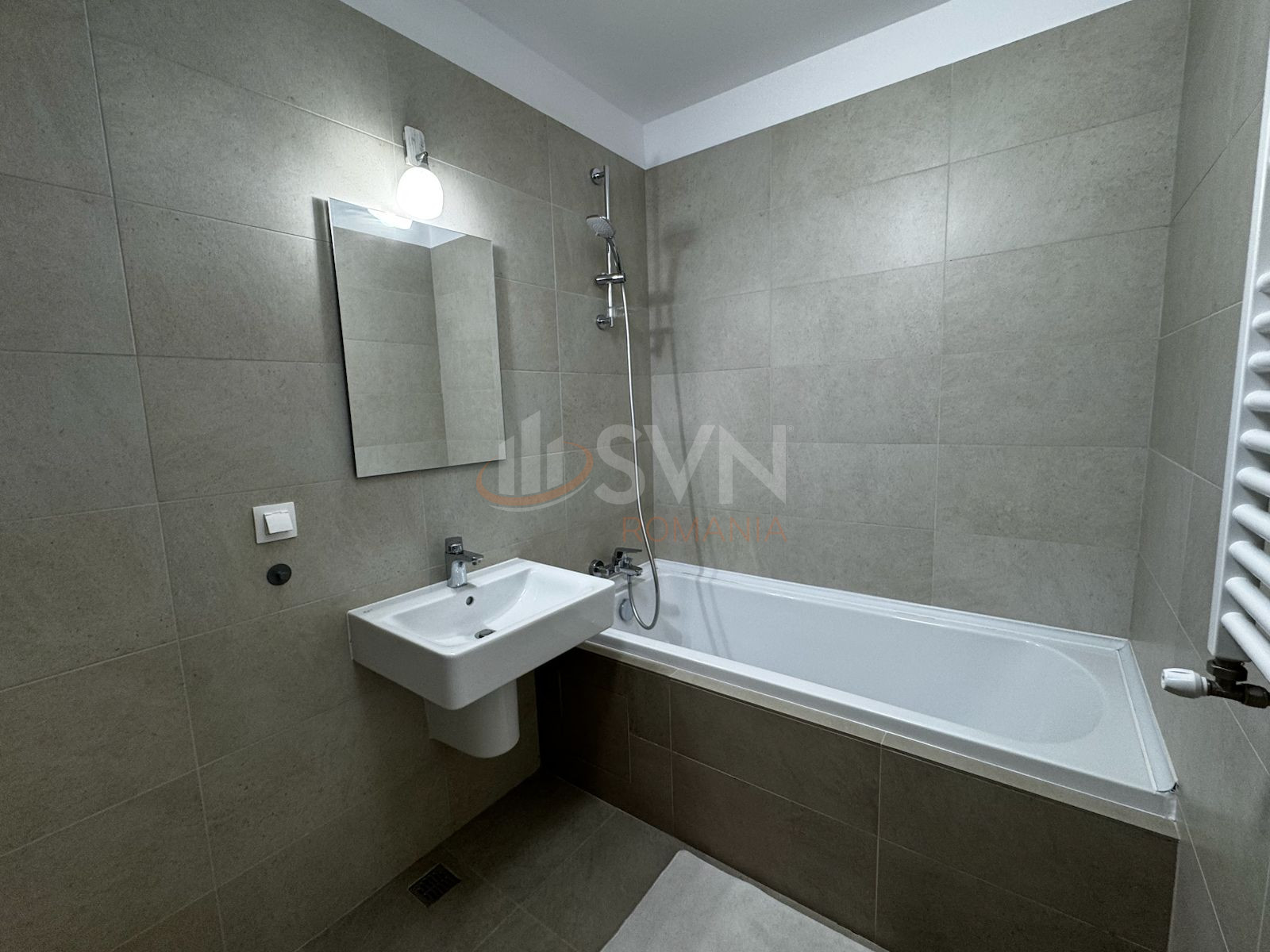 3 camere cu loc parcare subteran inclus Bucuresti/Pipera