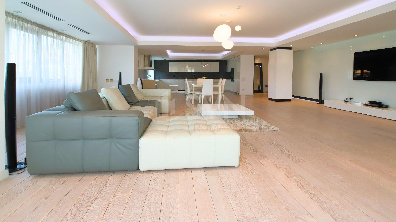 3 camere cu loc parcare subteran inclus Bucuresti/Herastrau