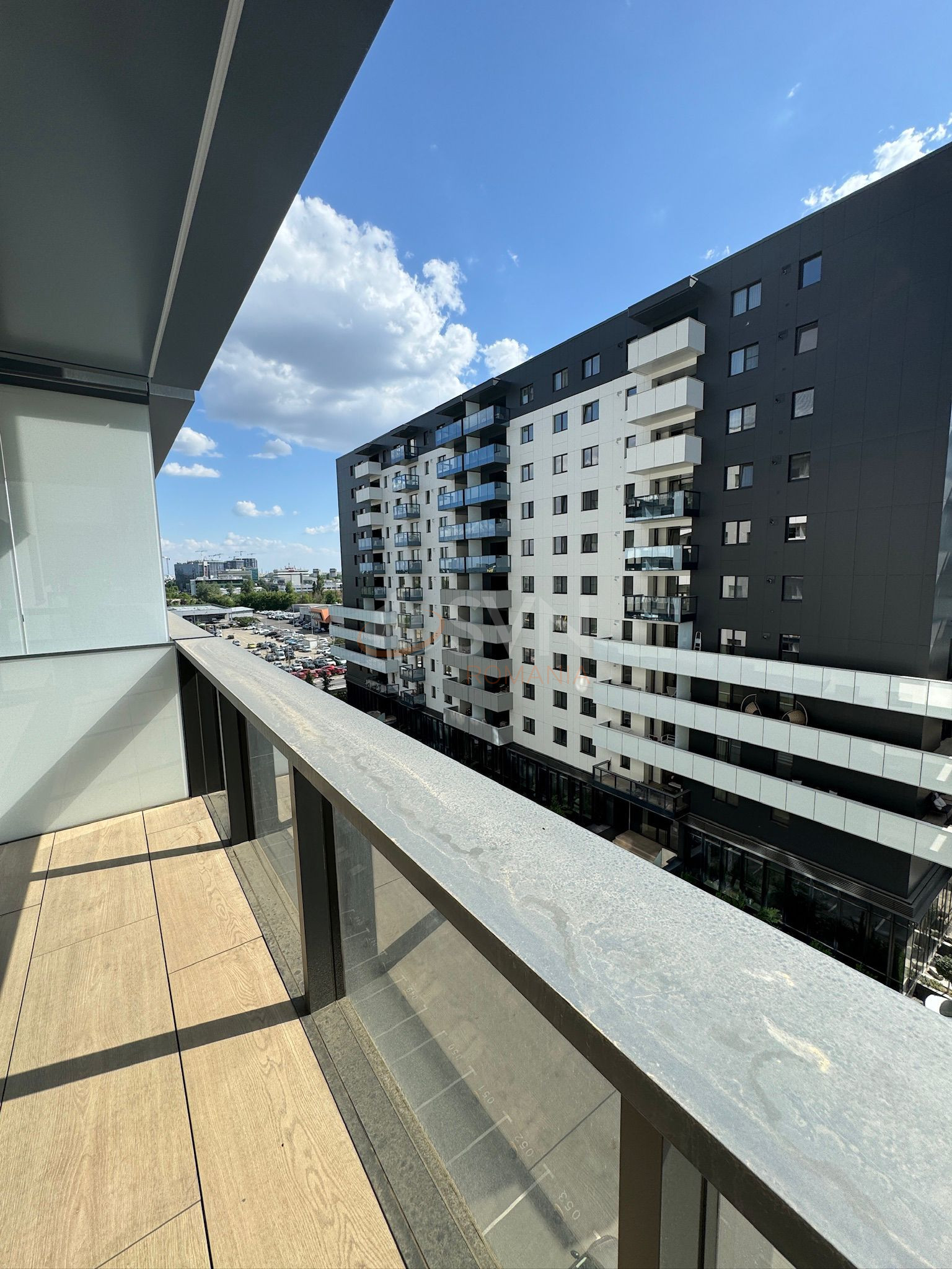 3 camere cu loc parcare subteran inclus Bucuresti/Pipera