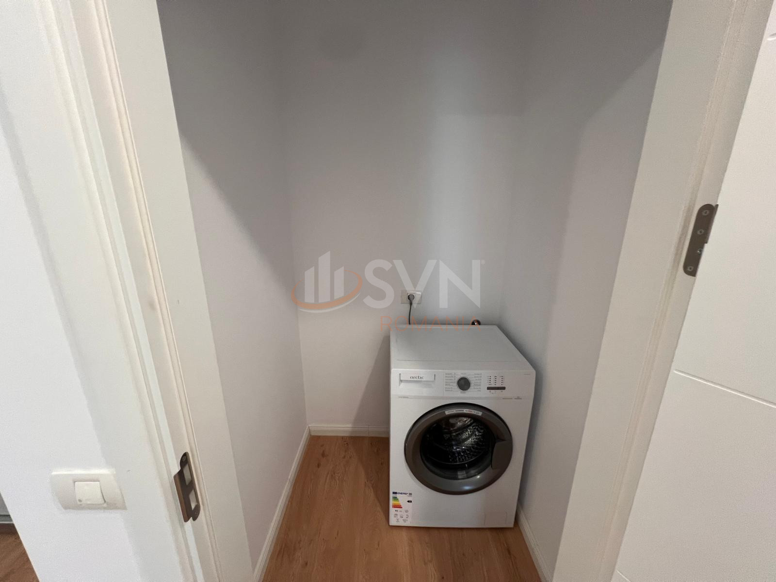 3 camere cu loc parcare subteran inclus Bucuresti/Sisesti