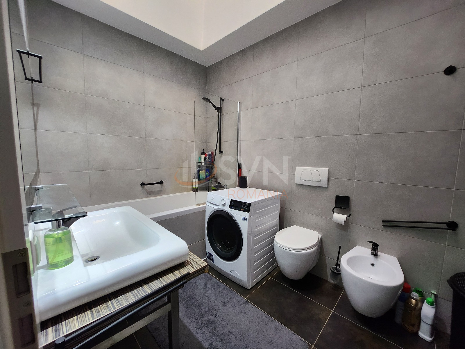 3 camere cu loc parcare subteran inclus Bucuresti/Pipera