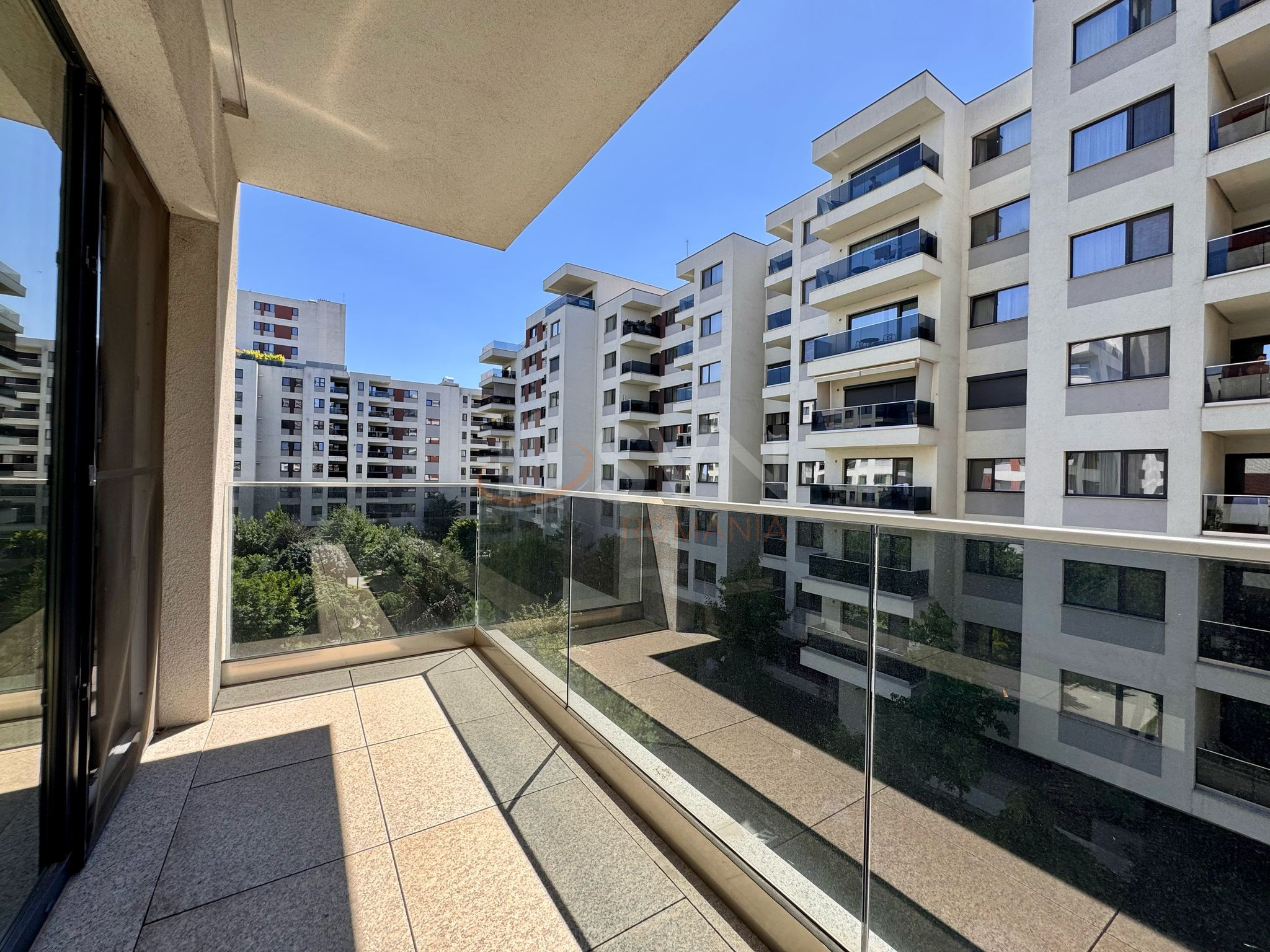 3 camere cu loc parcare subteran inclus Bucuresti/Pipera