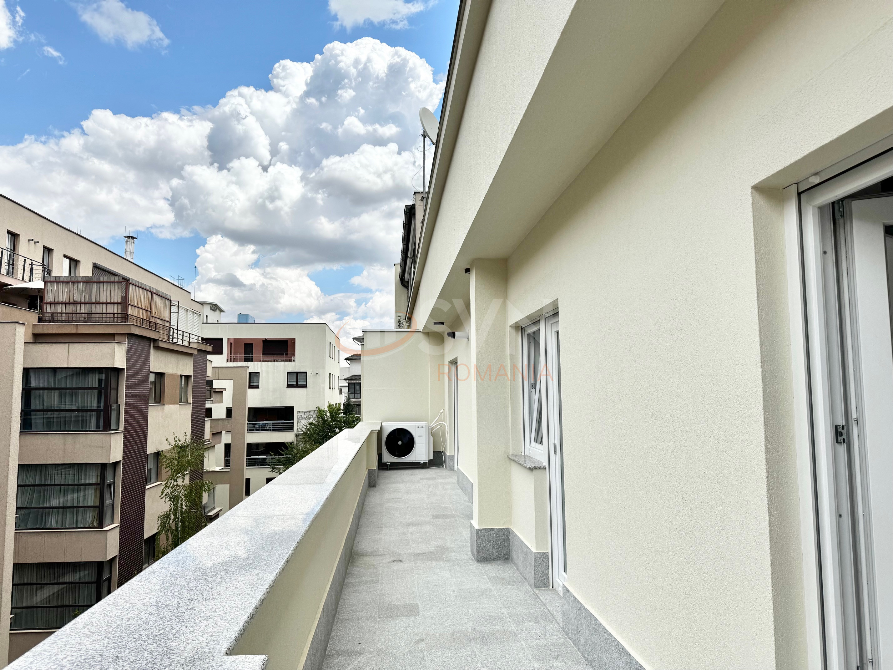 3 camere cu loc parcare subteran inclus Bucuresti/Herastrau