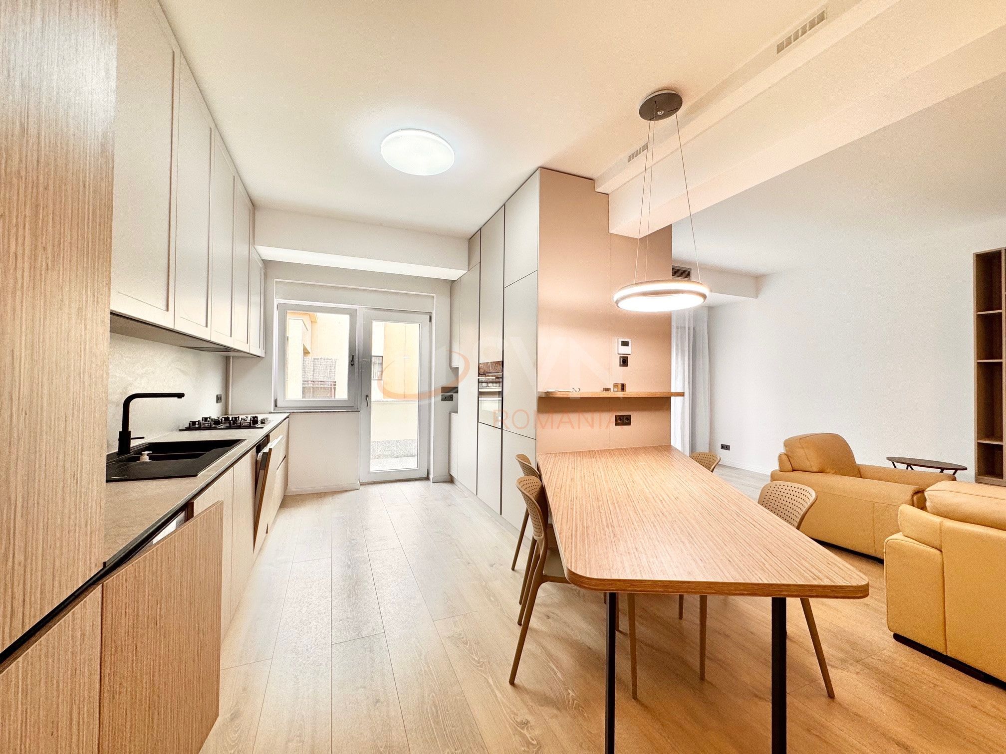 3 camere cu loc parcare subteran inclus Bucuresti/Herastrau