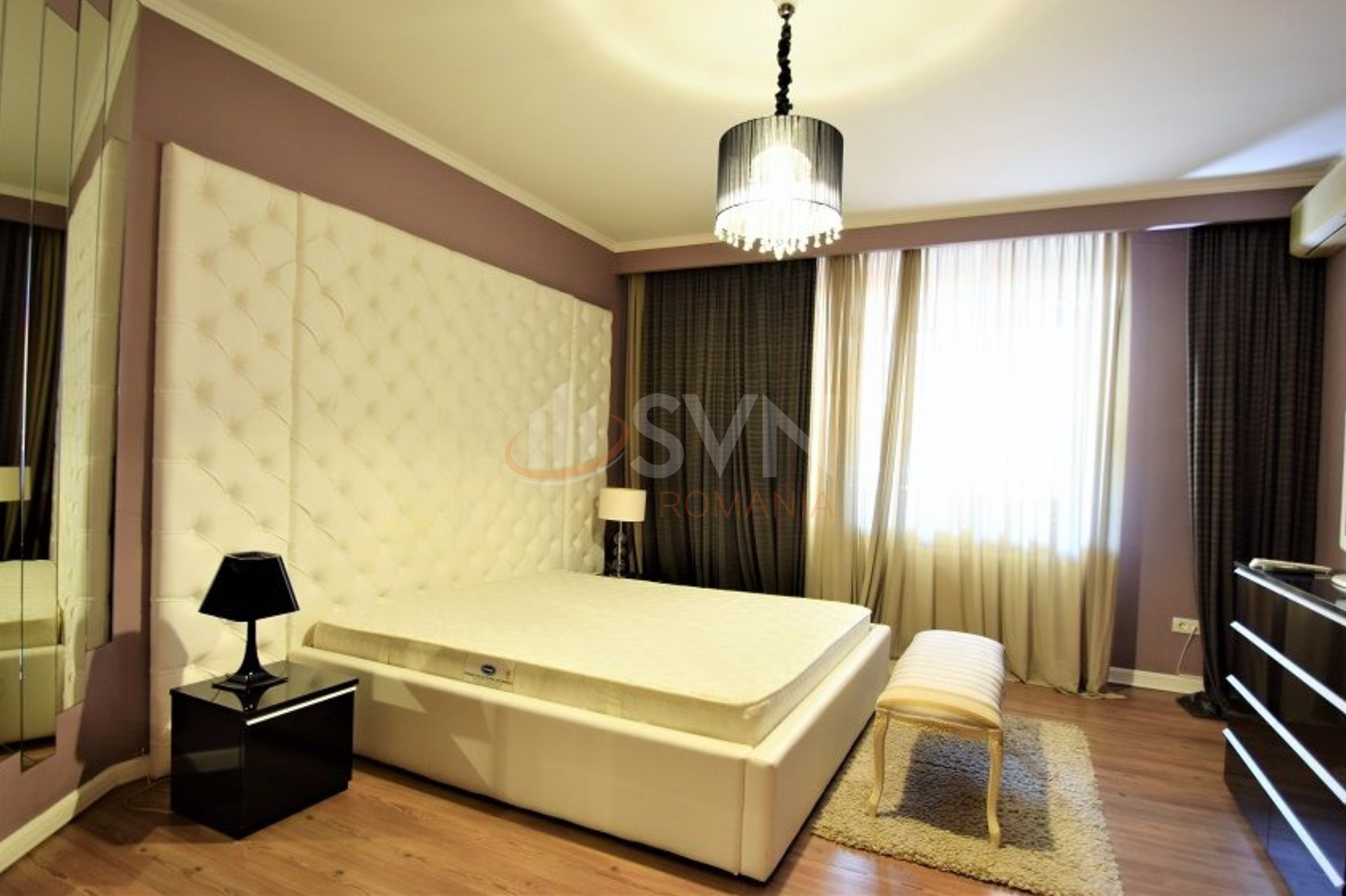 3 camere cu loc parcare subteran inclus Bucuresti/Herastrau