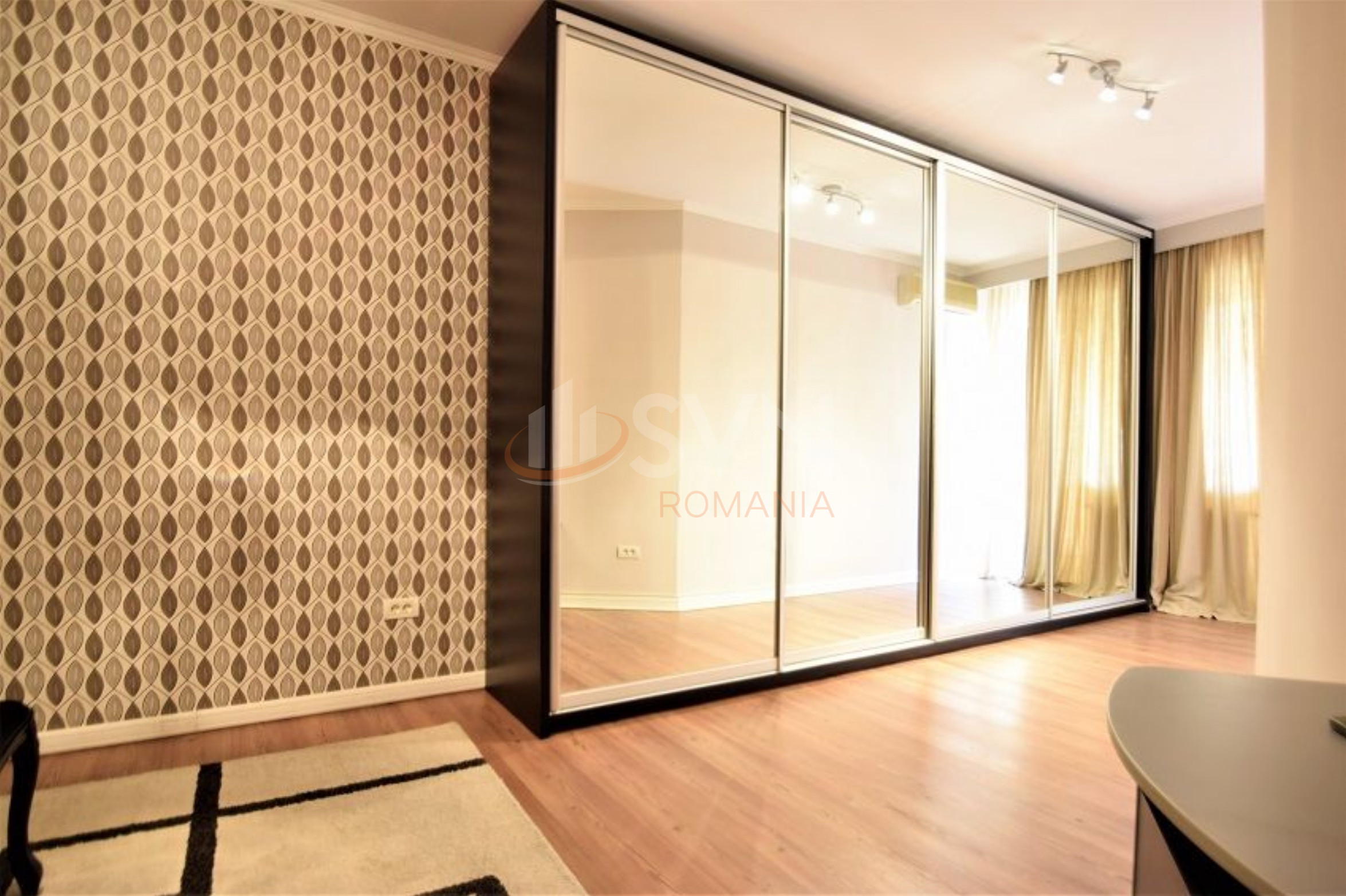 3 camere cu loc parcare subteran inclus Bucuresti/Herastrau