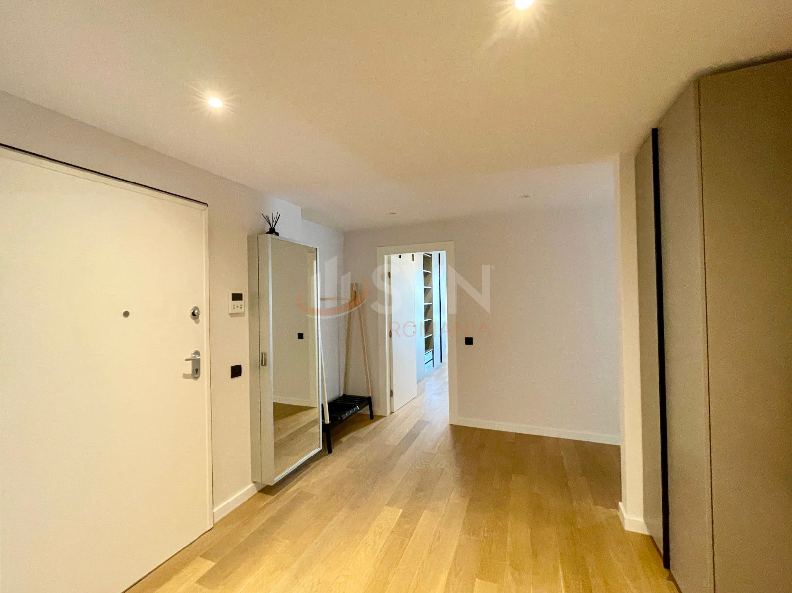 3 camere cu loc parcare subteran inclus Bucuresti/Aviatiei