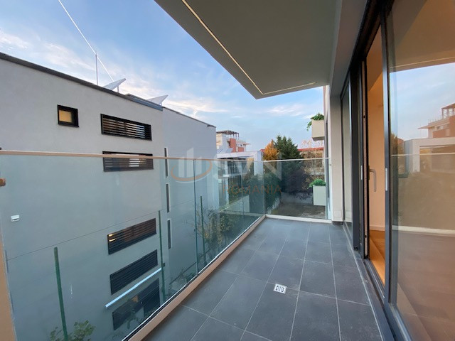 3 camere cu loc parcare subteran inclus Bucuresti/Herastrau