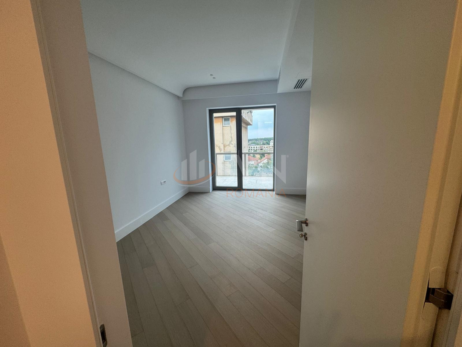 3 camere cu loc parcare subteran inclus Bucuresti/Iancu Nicolae