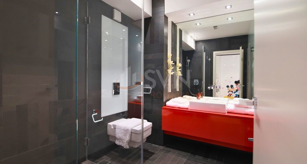 3 camere cu loc parcare subteran inclus Bucuresti/Herastrau