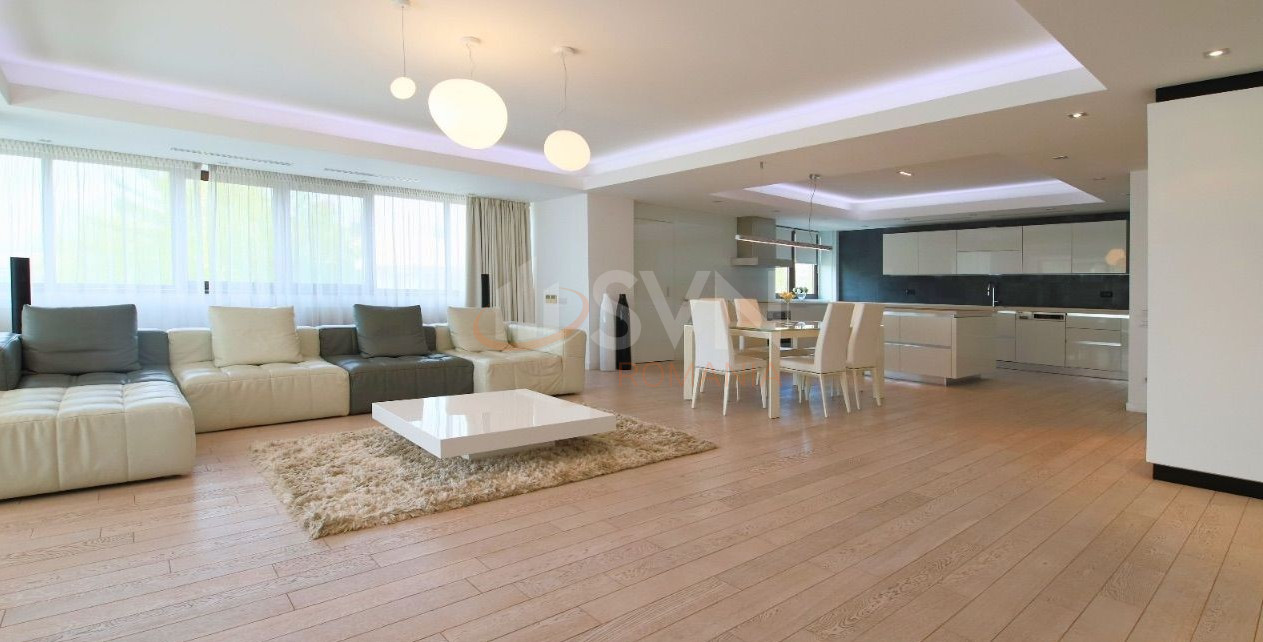 3 camere cu loc parcare subteran inclus Bucuresti/Herastrau