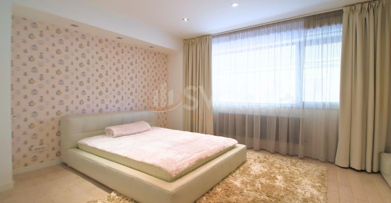 3 camere cu loc parcare subteran inclus Bucuresti/Herastrau