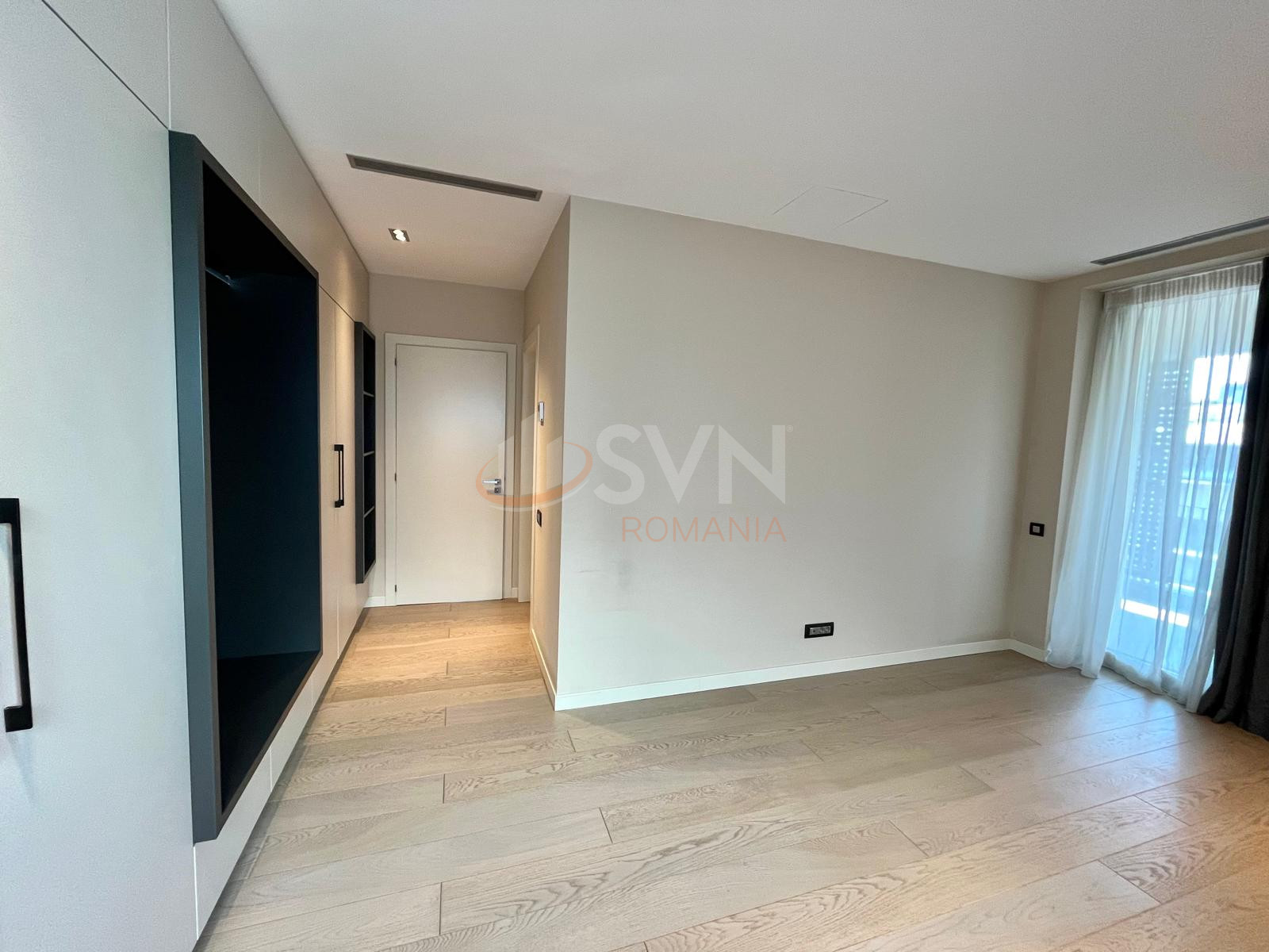 3 camere cu loc parcare subteran inclus Bucuresti/Victoriei