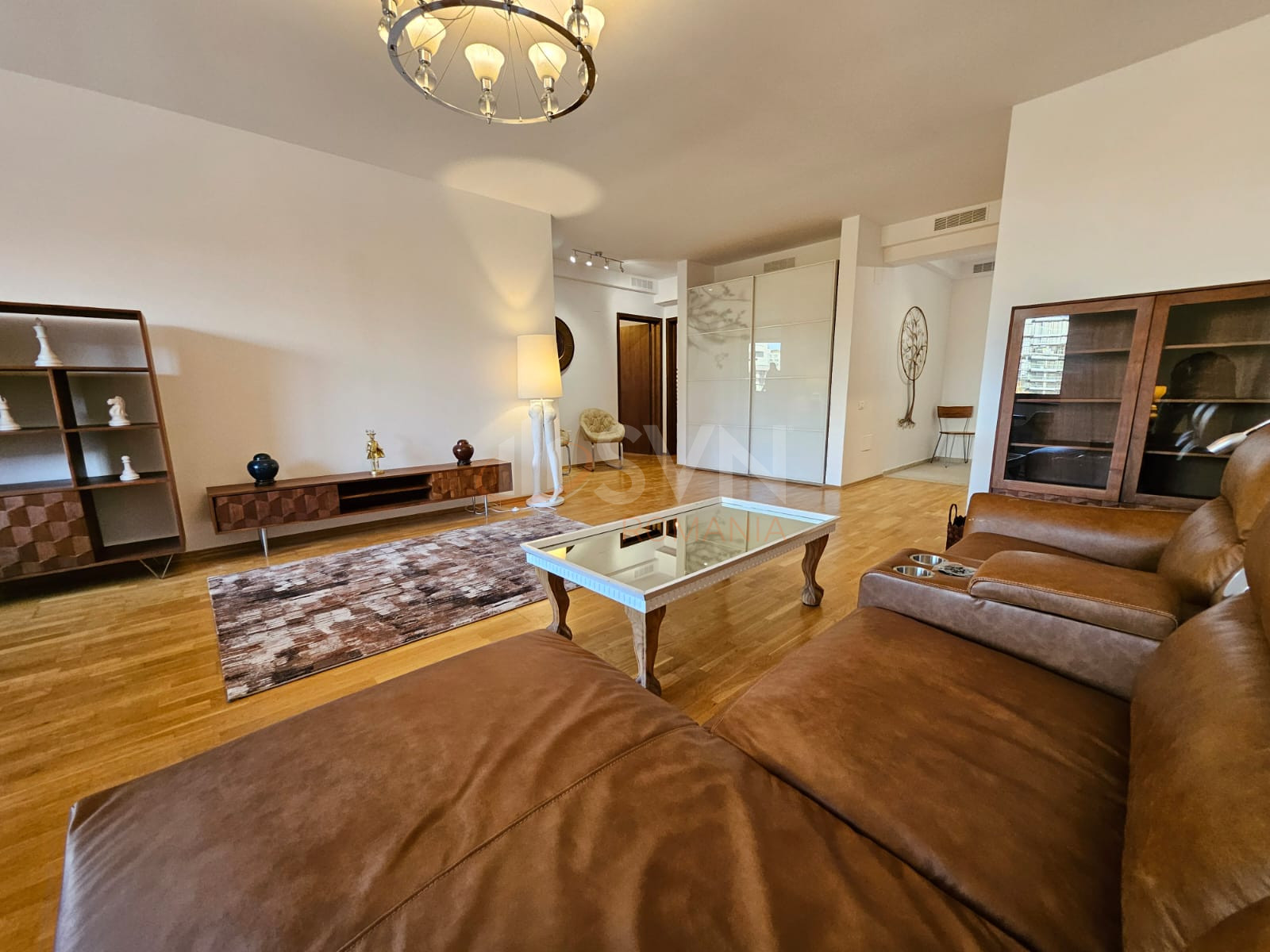 3 camere cu loc parcare subteran inclus Bucuresti/Herastrau