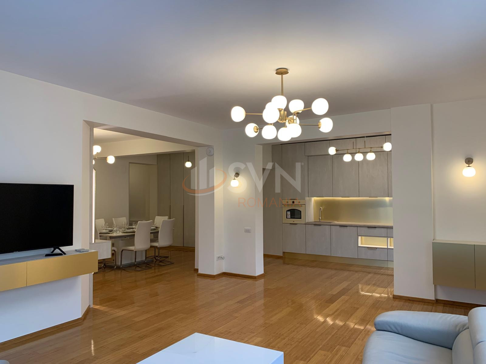3 camere cu loc parcare subteran inclus Bucuresti/Herastrau