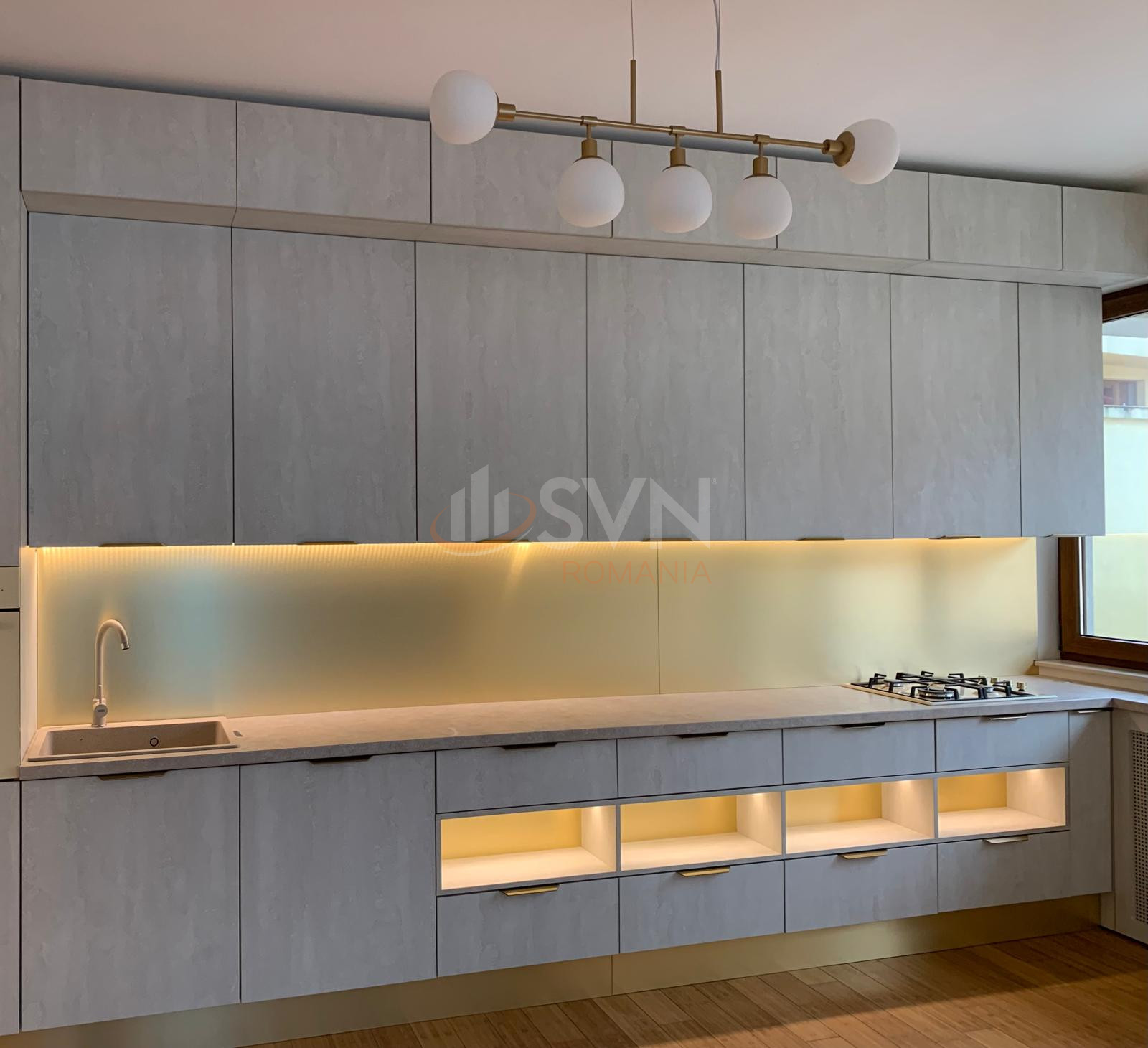 3 camere cu loc parcare subteran inclus Bucuresti/Herastrau