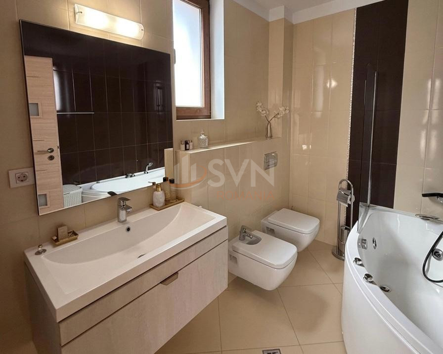 3 camere cu loc parcare subteran inclus Bucuresti/Herastrau