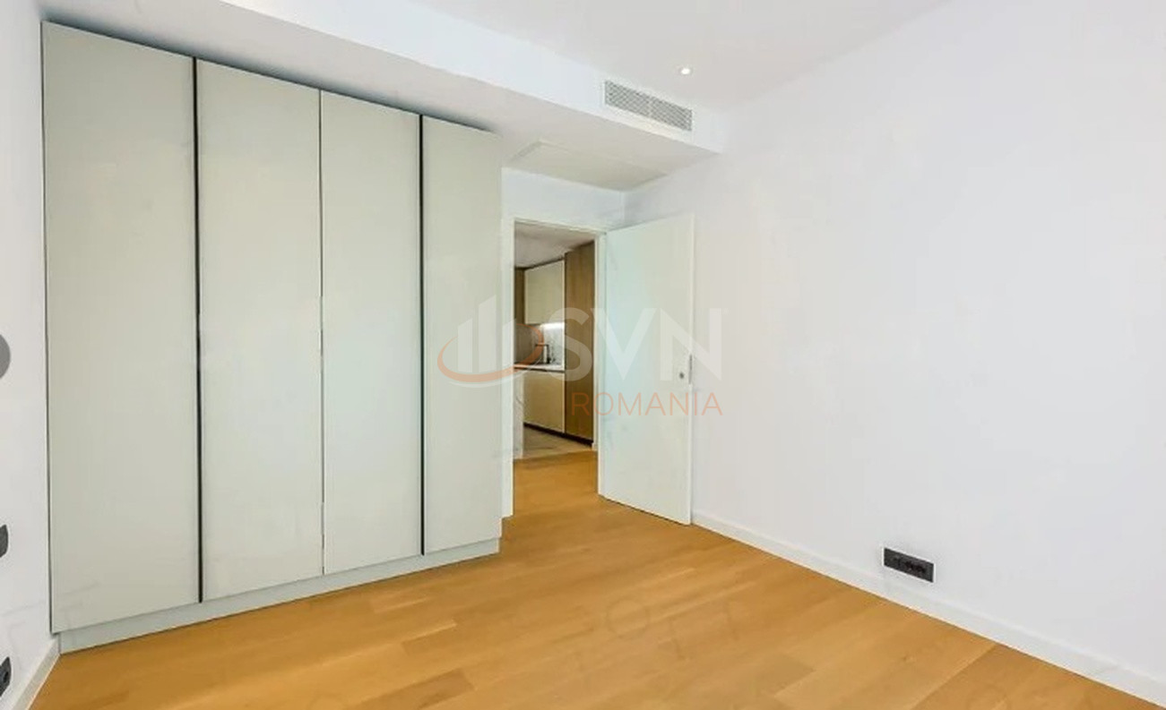 3 camere cu loc parcare subteran inclus Bucuresti/Herastrau