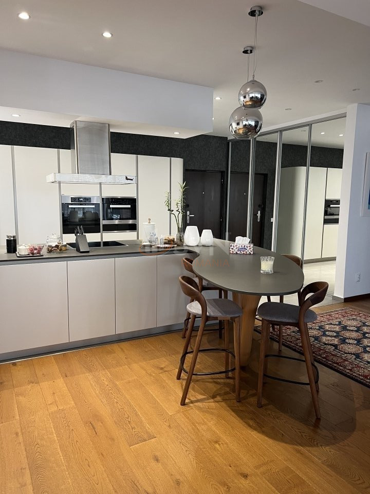 3 camere cu loc parcare subteran inclus Bucuresti/Barbu Vacarescu