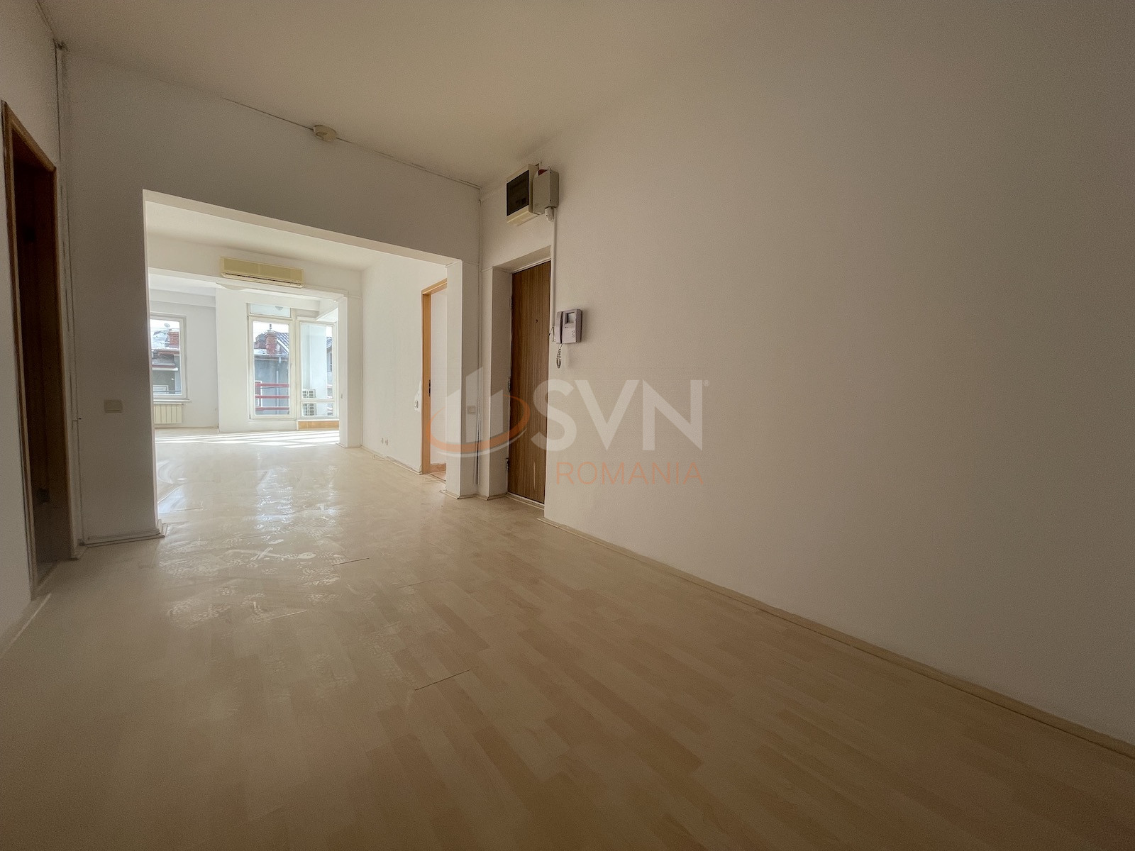 3 camere cu loc parcare subteran inclus Bucuresti/Dorobanti