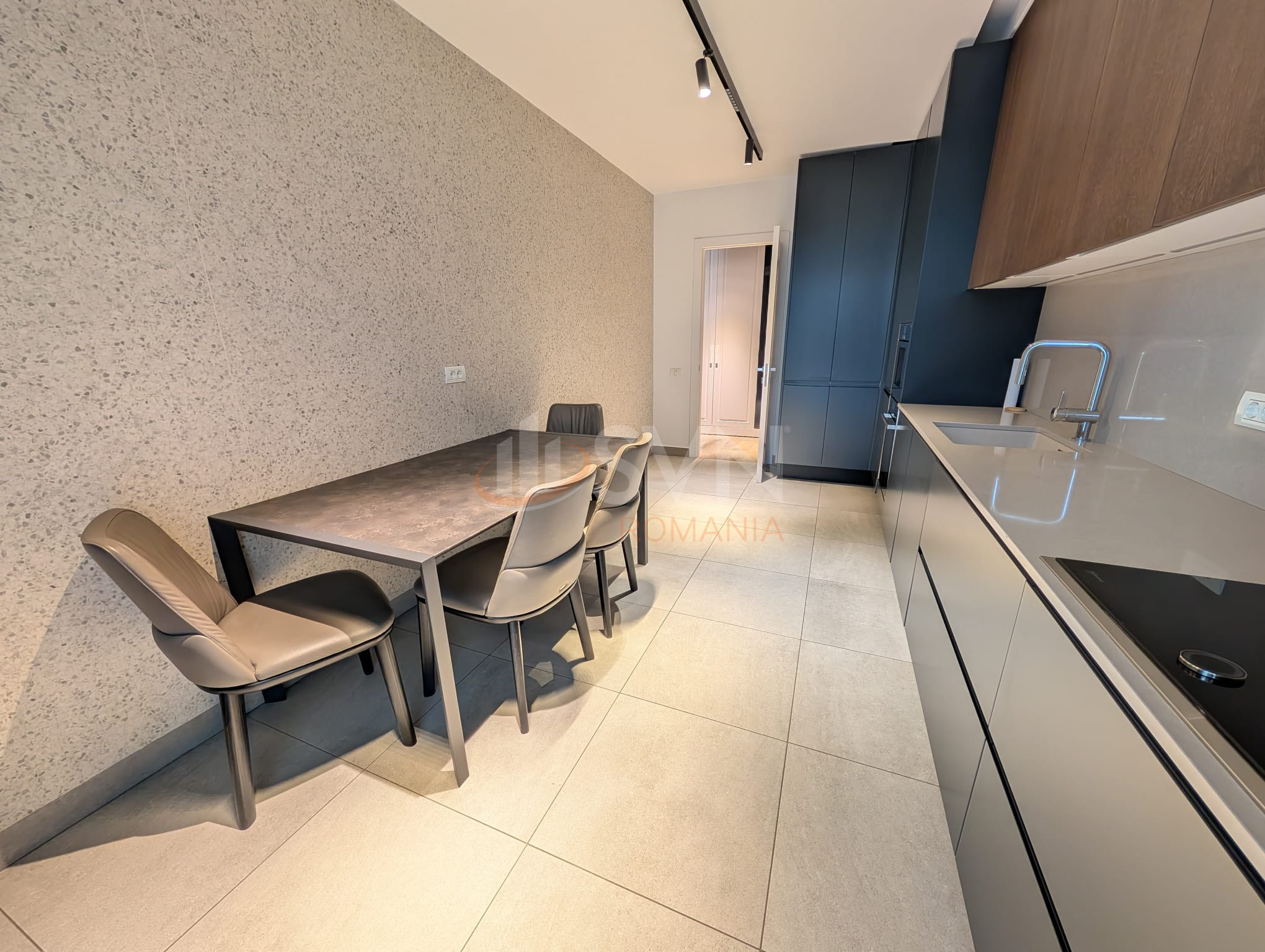 3 camere cu loc parcare subteran inclus Bucuresti/Herastrau