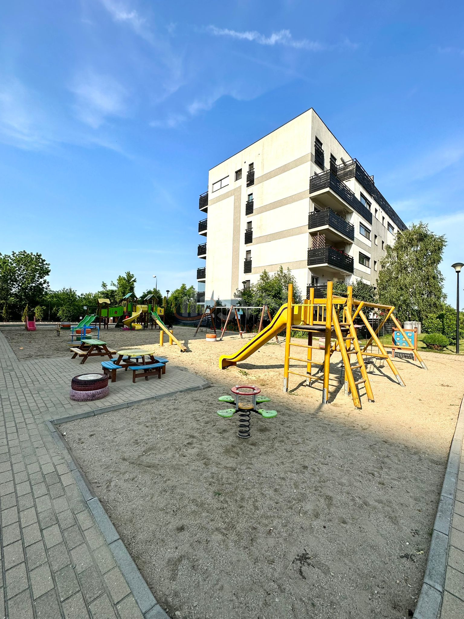 3 camere cu loc parcare subteran inclus Bucuresti/Baneasa