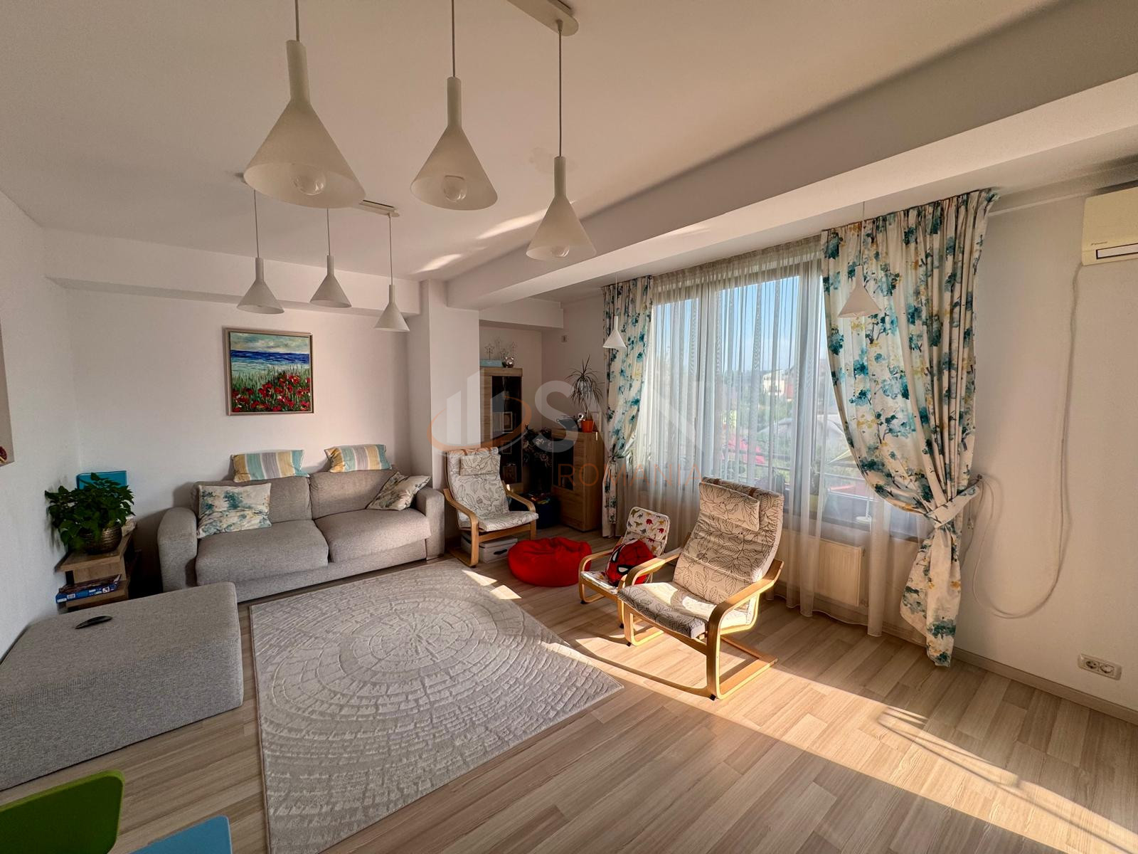 3 camere cu loc parcare subteran inclus Bucuresti/Damaroaia