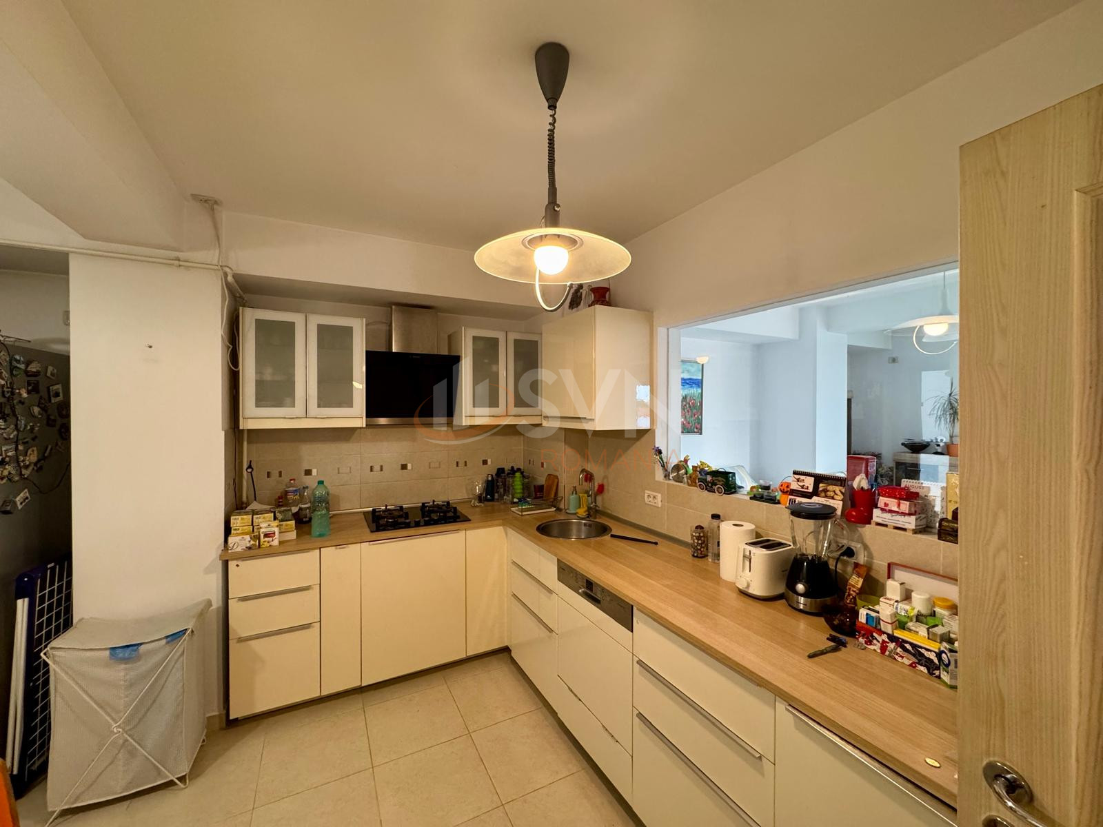 3 camere cu loc parcare subteran inclus Bucuresti/Damaroaia