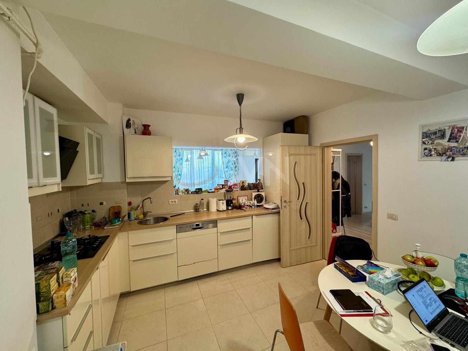 3 camere cu loc parcare subteran inclus Bucuresti/Damaroaia