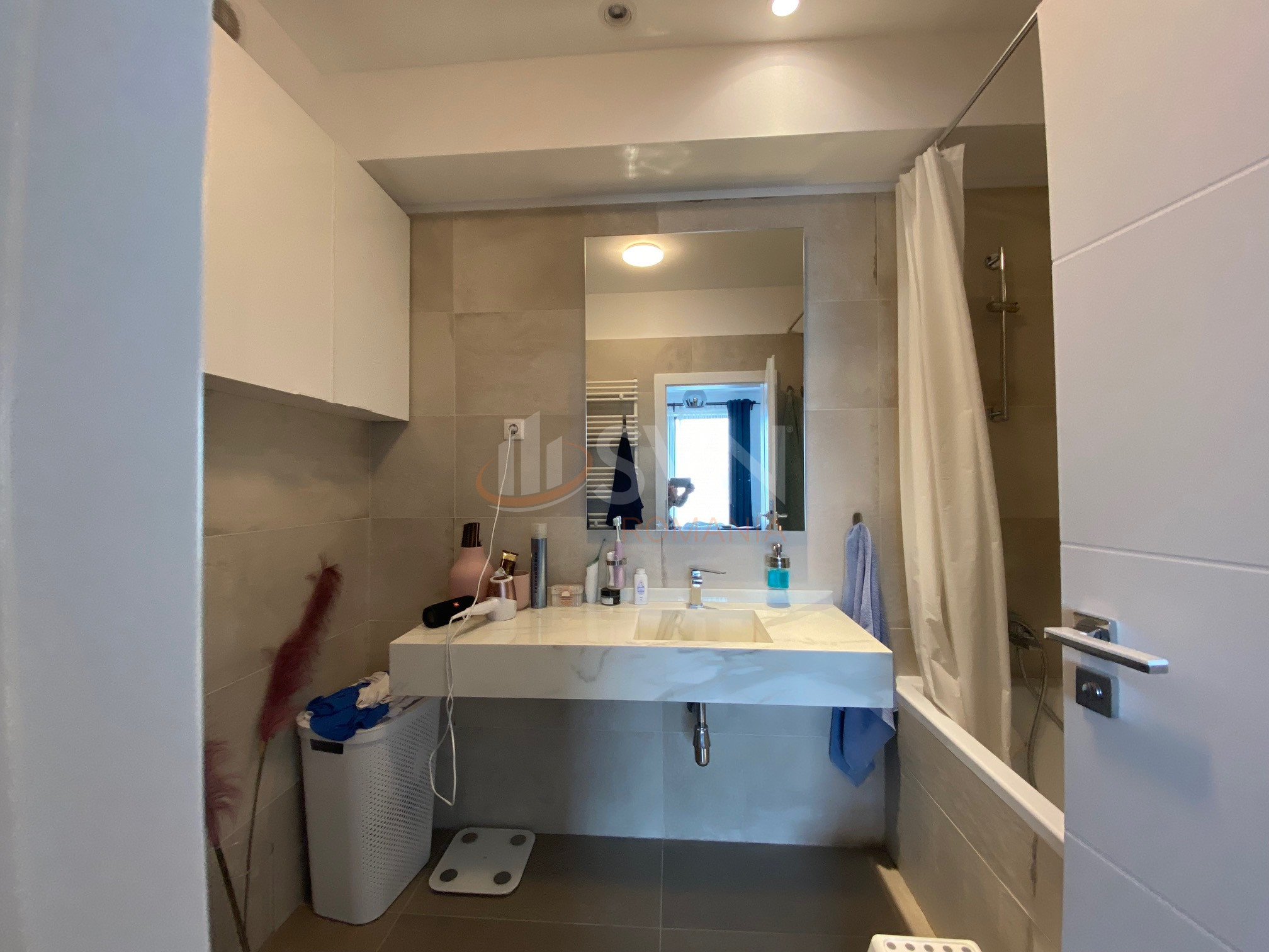 3 camere cu loc parcare subteran inclus Bucuresti/Pipera