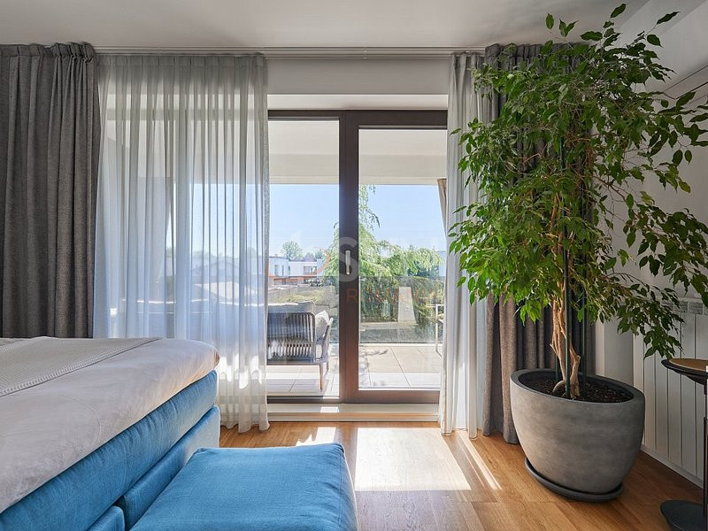 3 camere cu loc parcare subteran inclus Bucuresti/Pipera